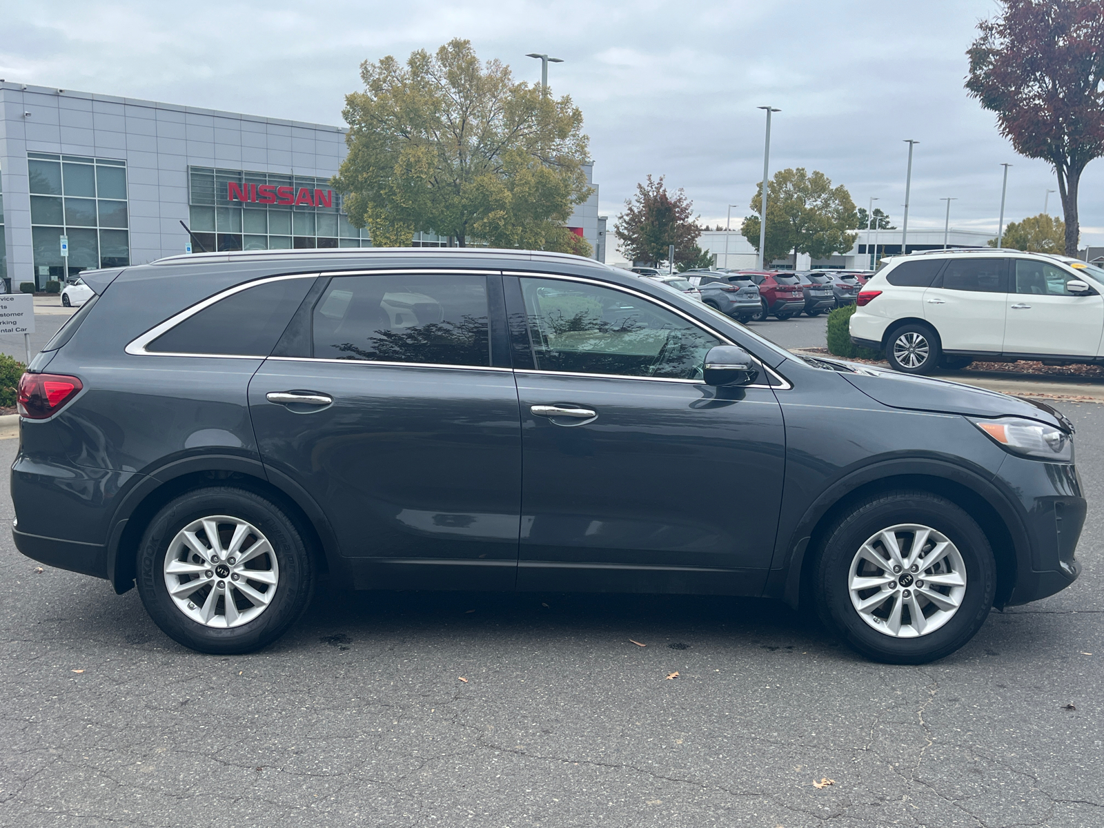 2020 Kia Sorento LX 11