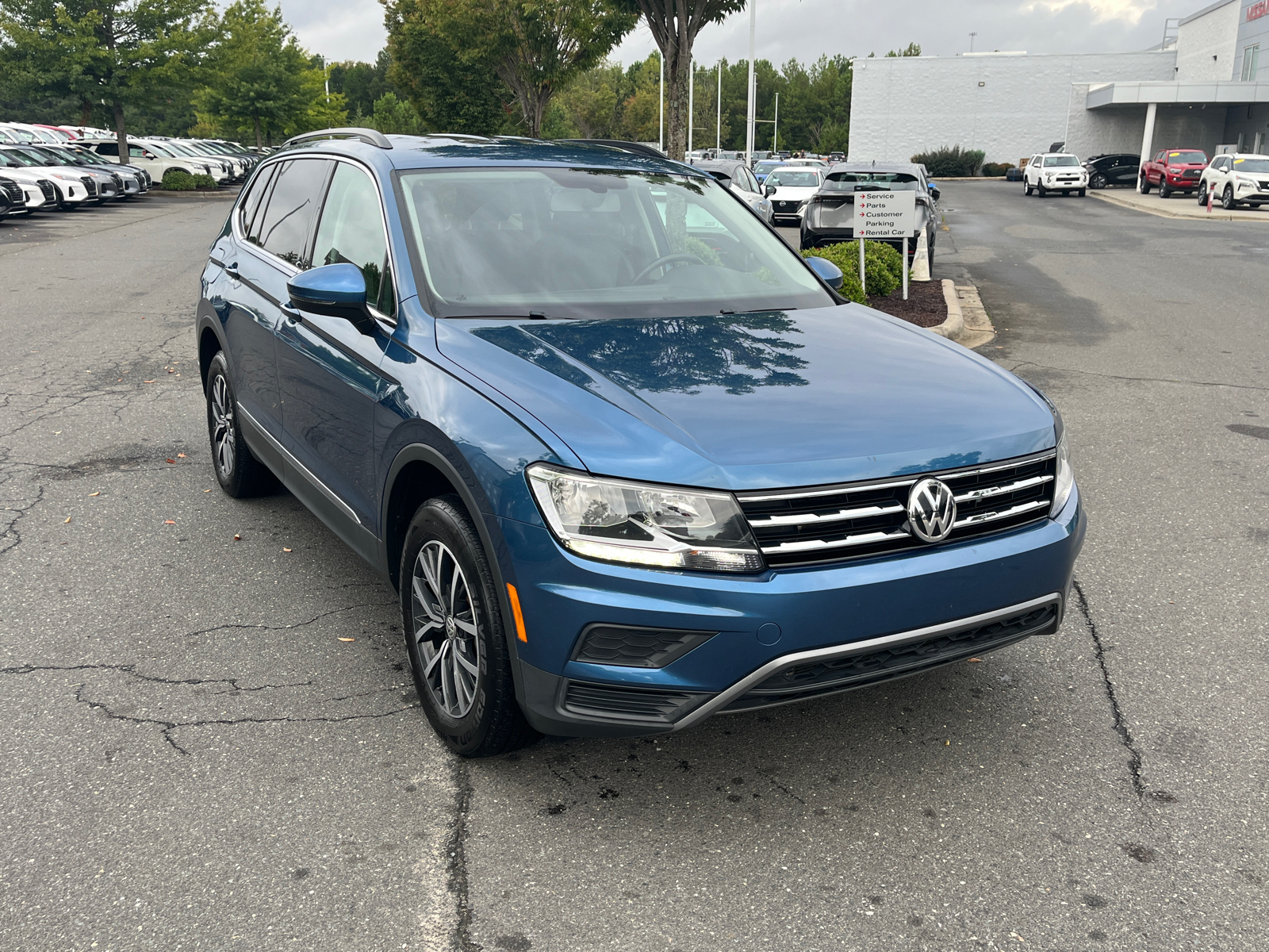 2020 Volkswagen Tiguan 2.0T SE 1