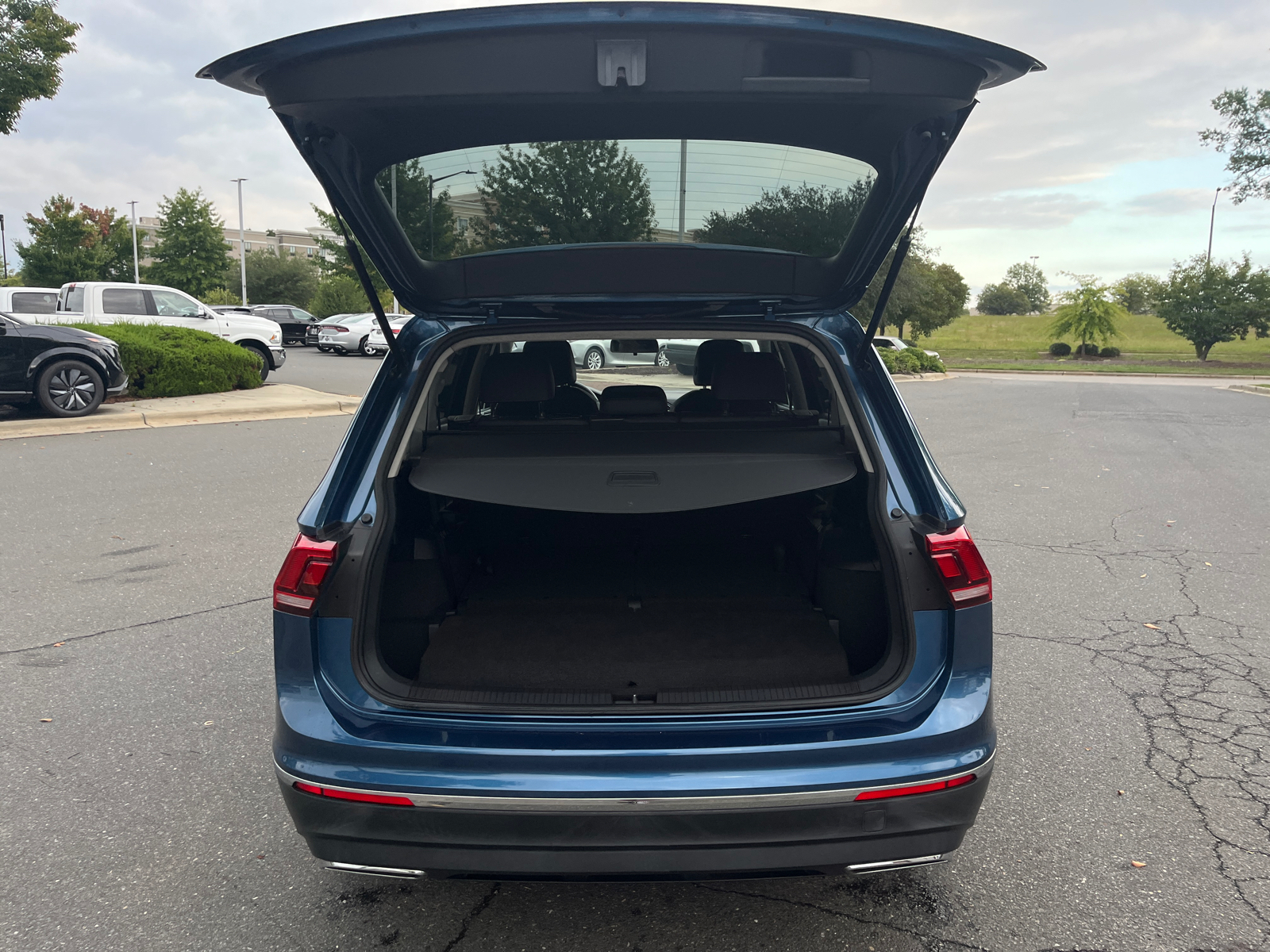 2020 Volkswagen Tiguan 2.0T SE 37