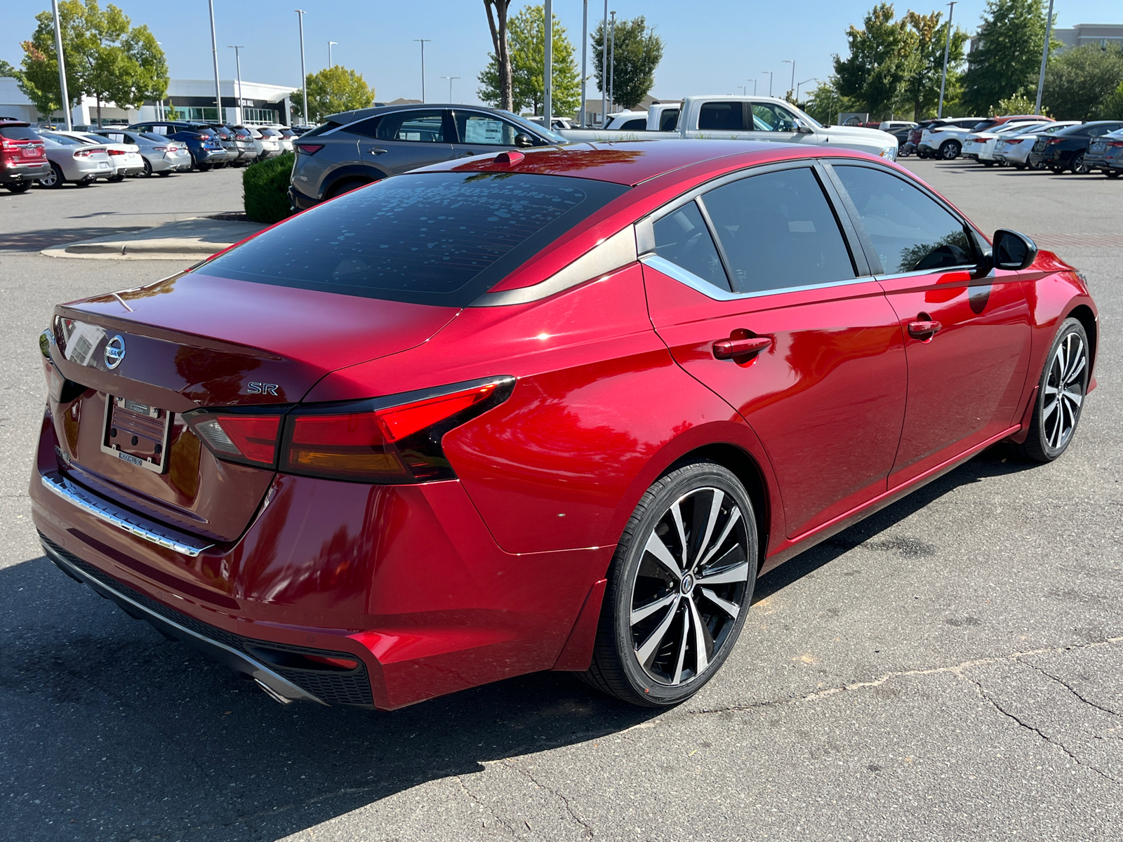 2021 Nissan Altima 2.5 SR 10