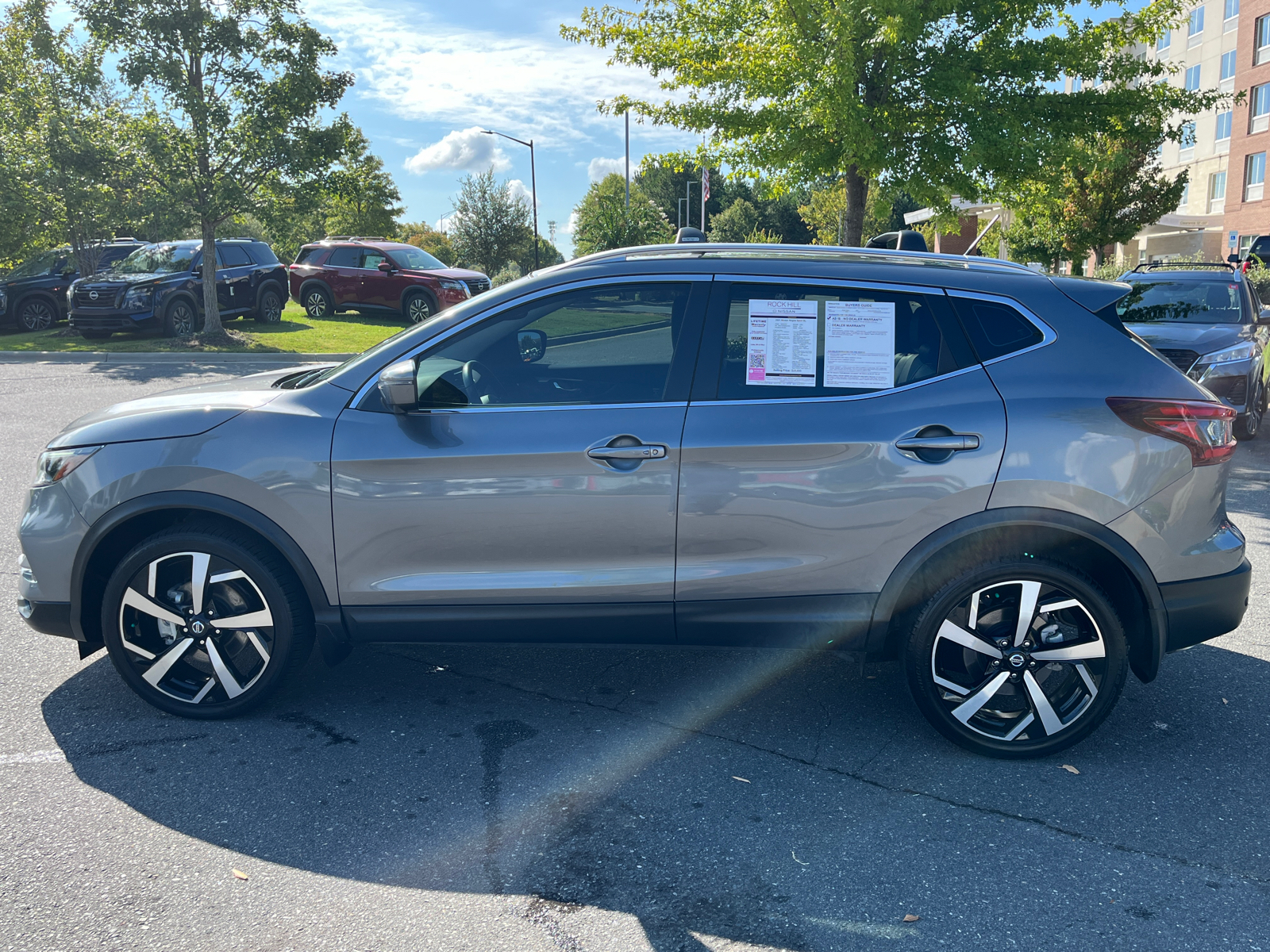 2021 Nissan Rogue Sport SL 5