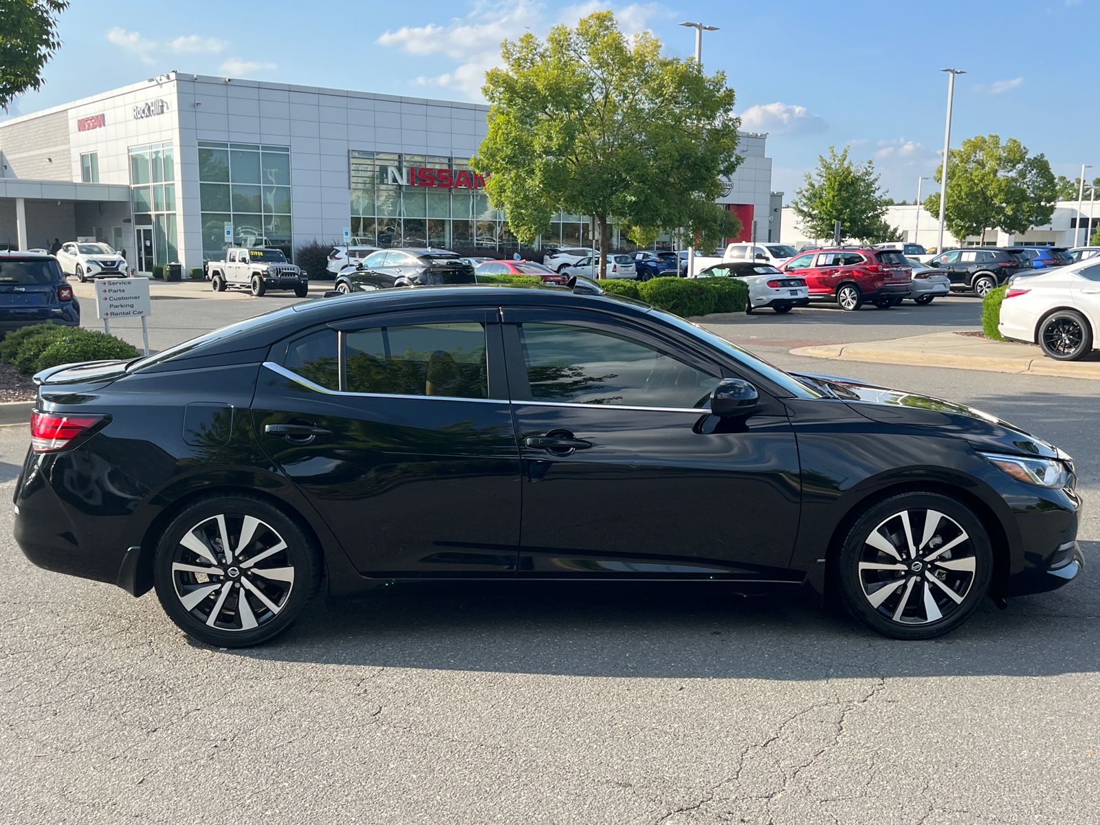 2021 Nissan Sentra SV 11