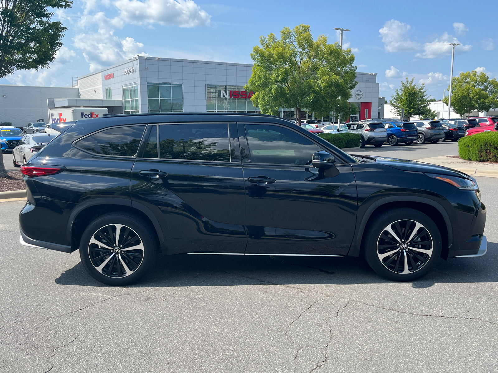 2022 Toyota Highlander XSE 11