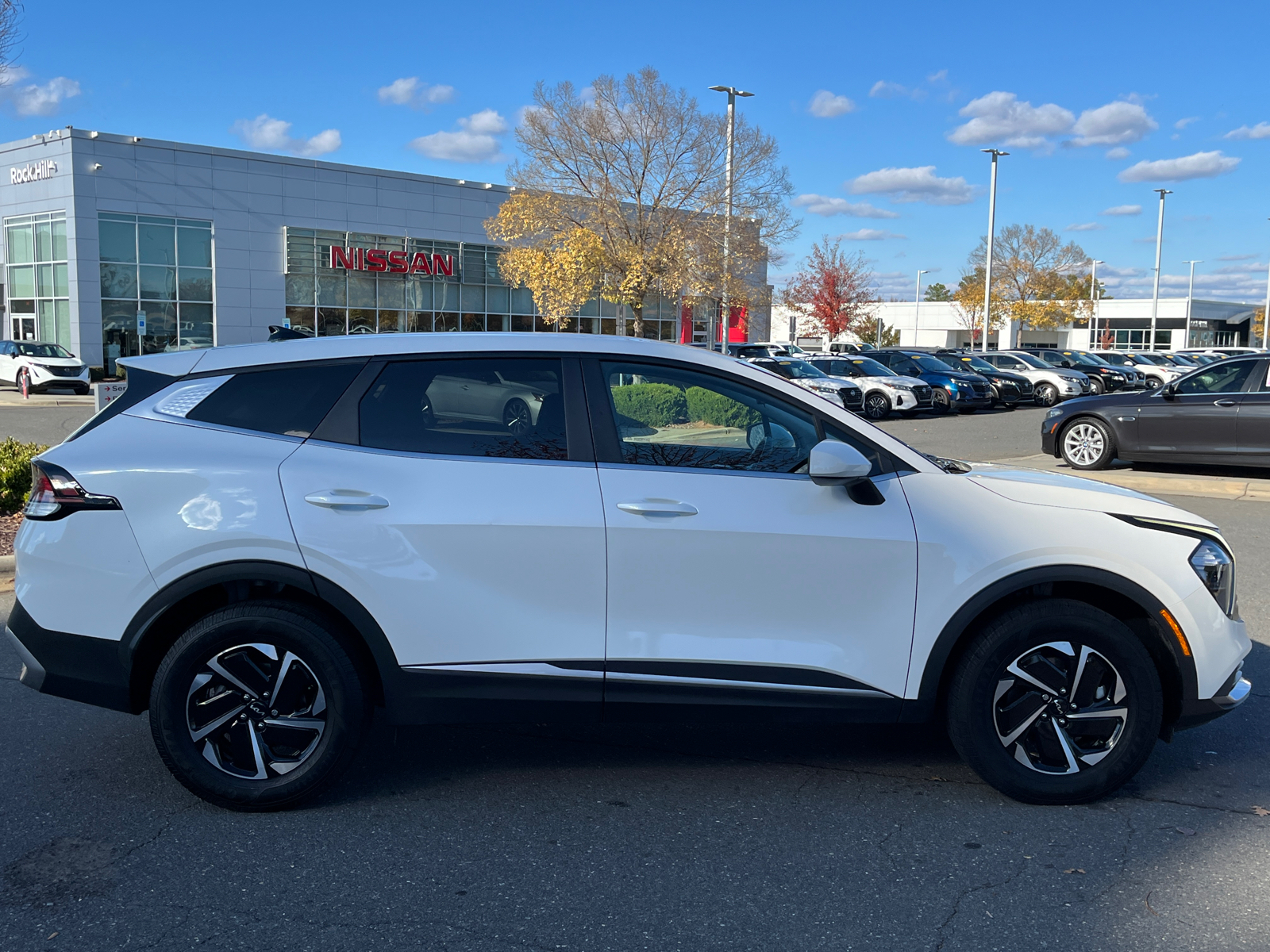 2023 Kia Sportage Hybrid LX 13