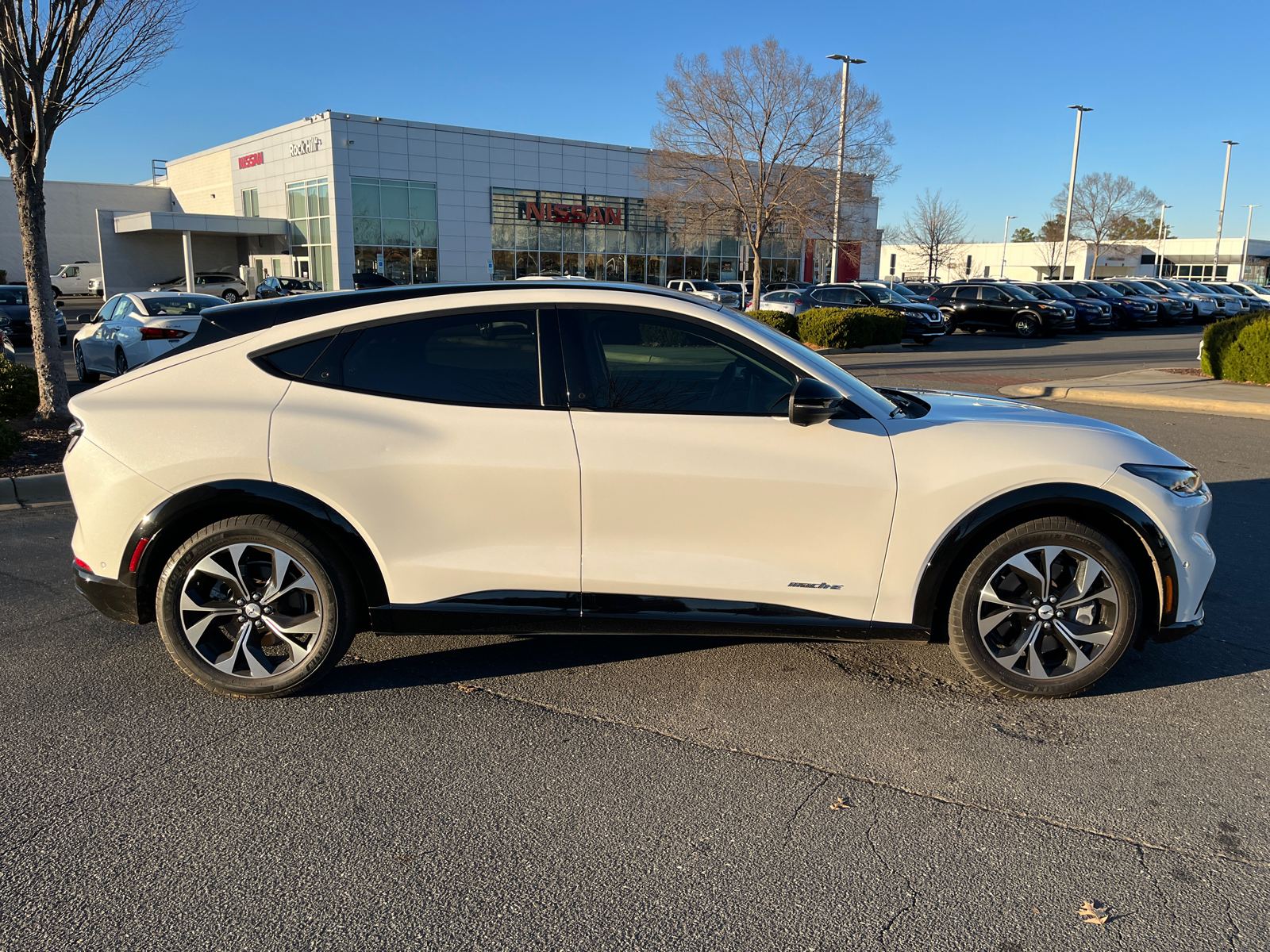 2023 Ford Mustang Mach-E Premium 11