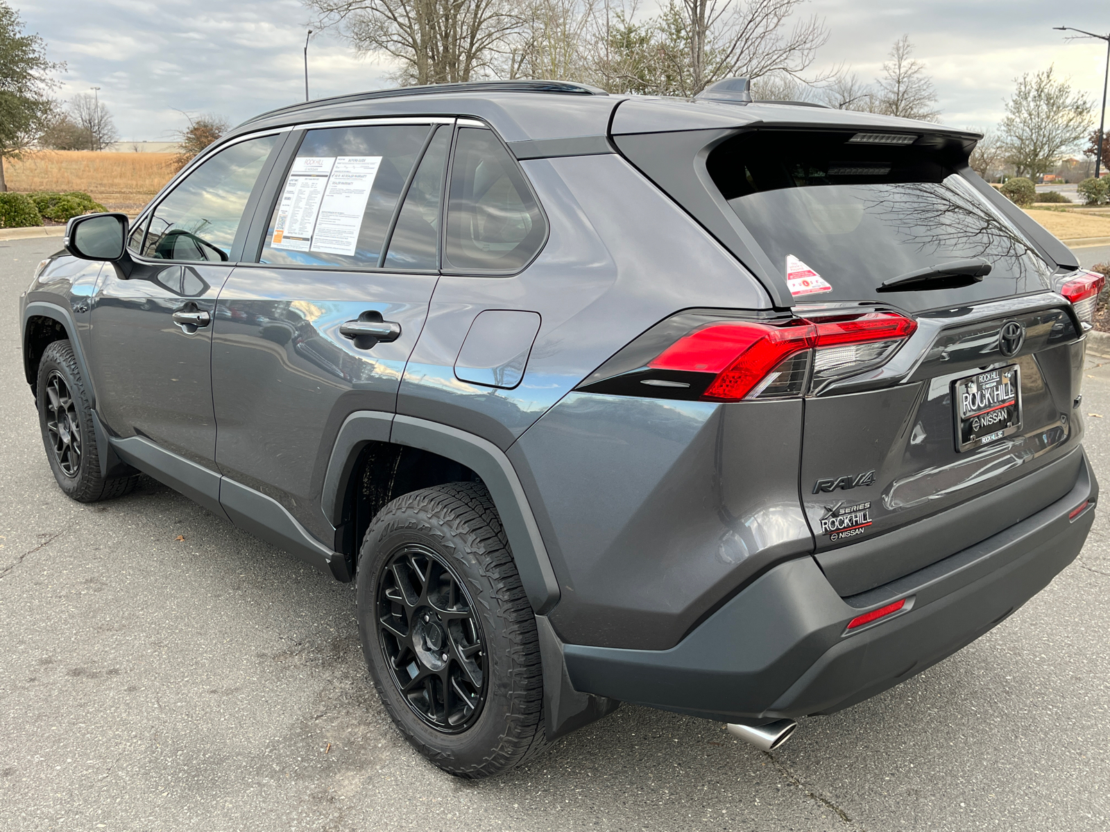 2024 Toyota RAV4 XLE 7