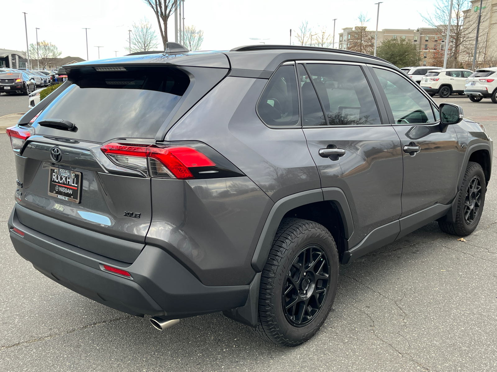 2024 Toyota RAV4 XLE 10