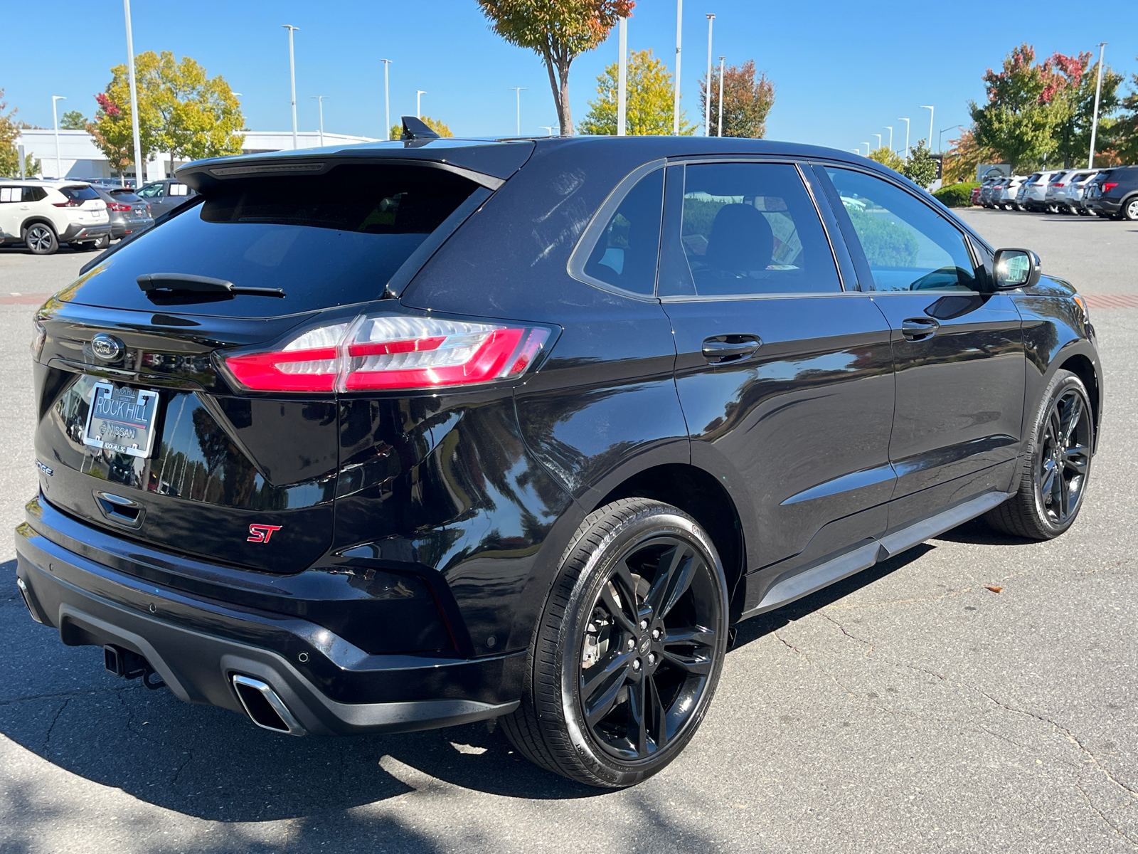 2019 Ford Edge ST 10