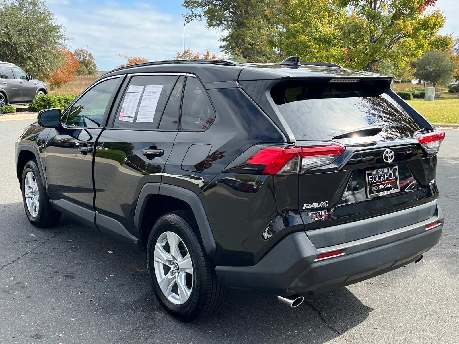 2019 Toyota RAV4 XLE 7