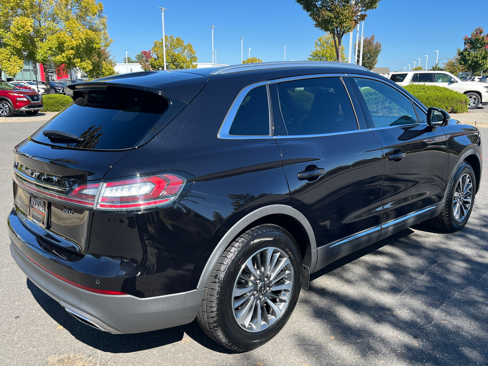 2020 Lincoln Nautilus Standard 10