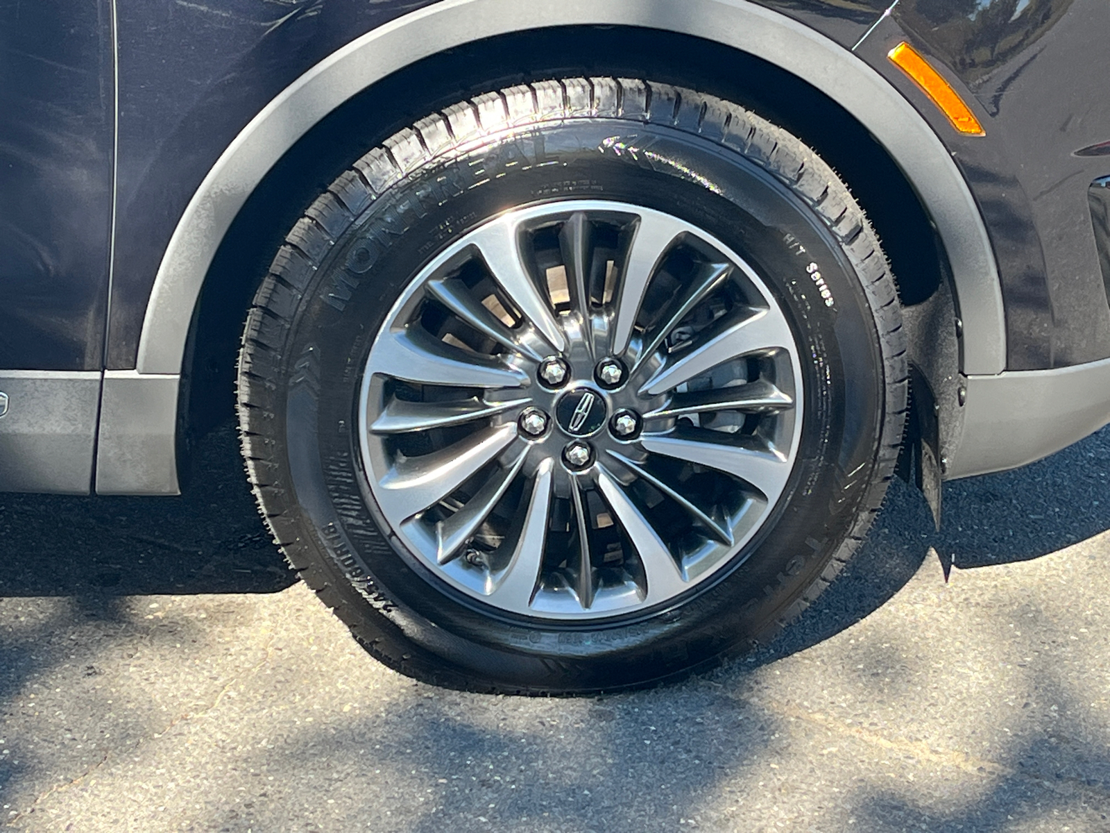 2020 Lincoln Nautilus Standard 13