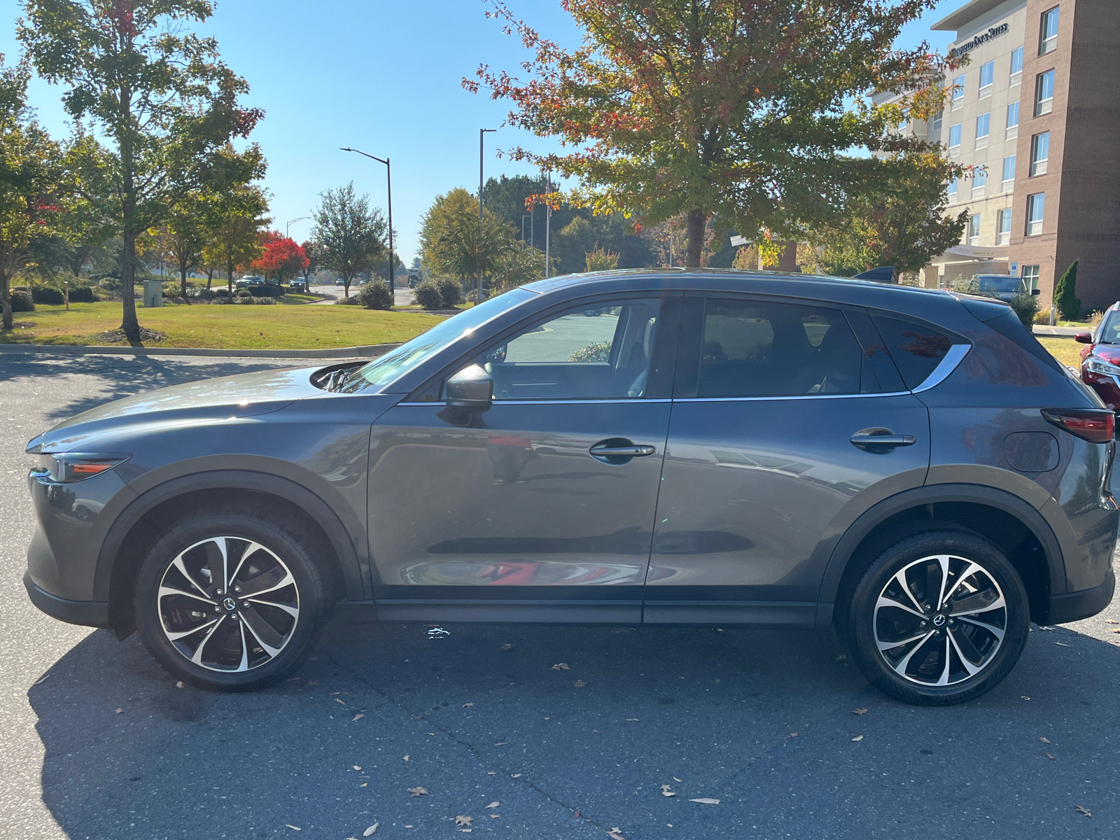 2022 Mazda CX-5 2.5 S Premium Package 5