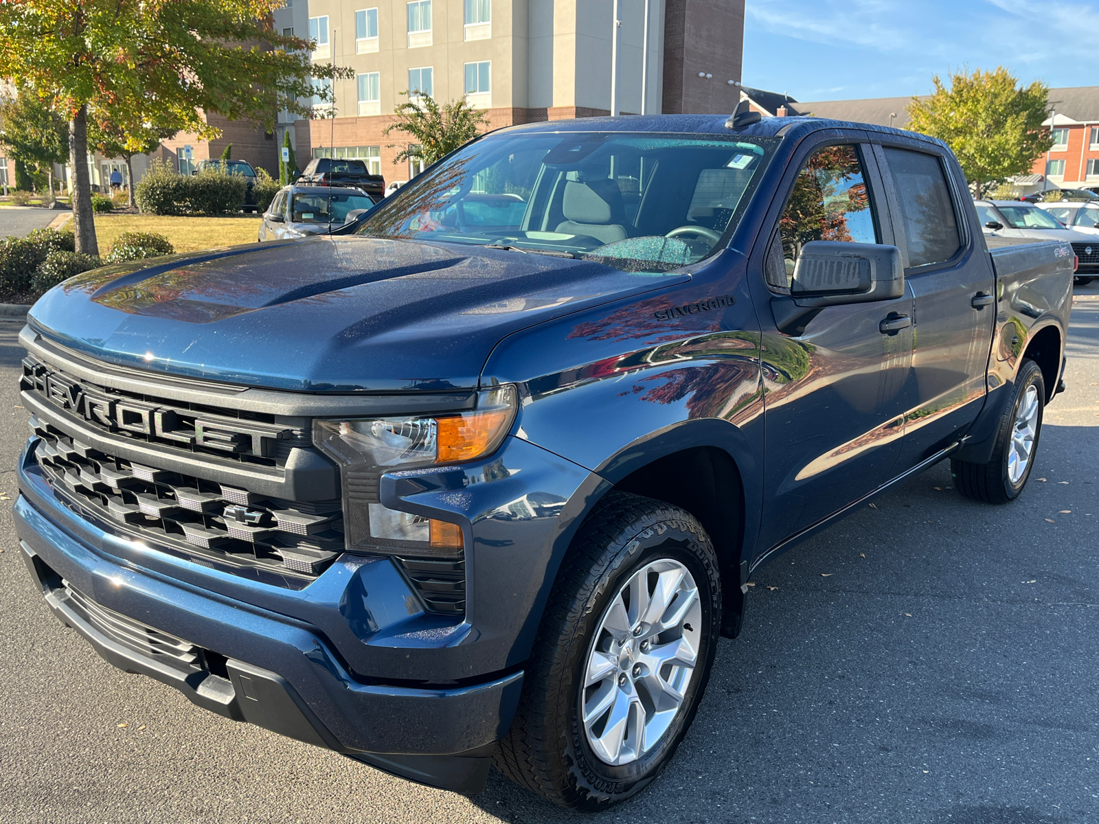 2023 Chevrolet Silverado 1500 Custom 4