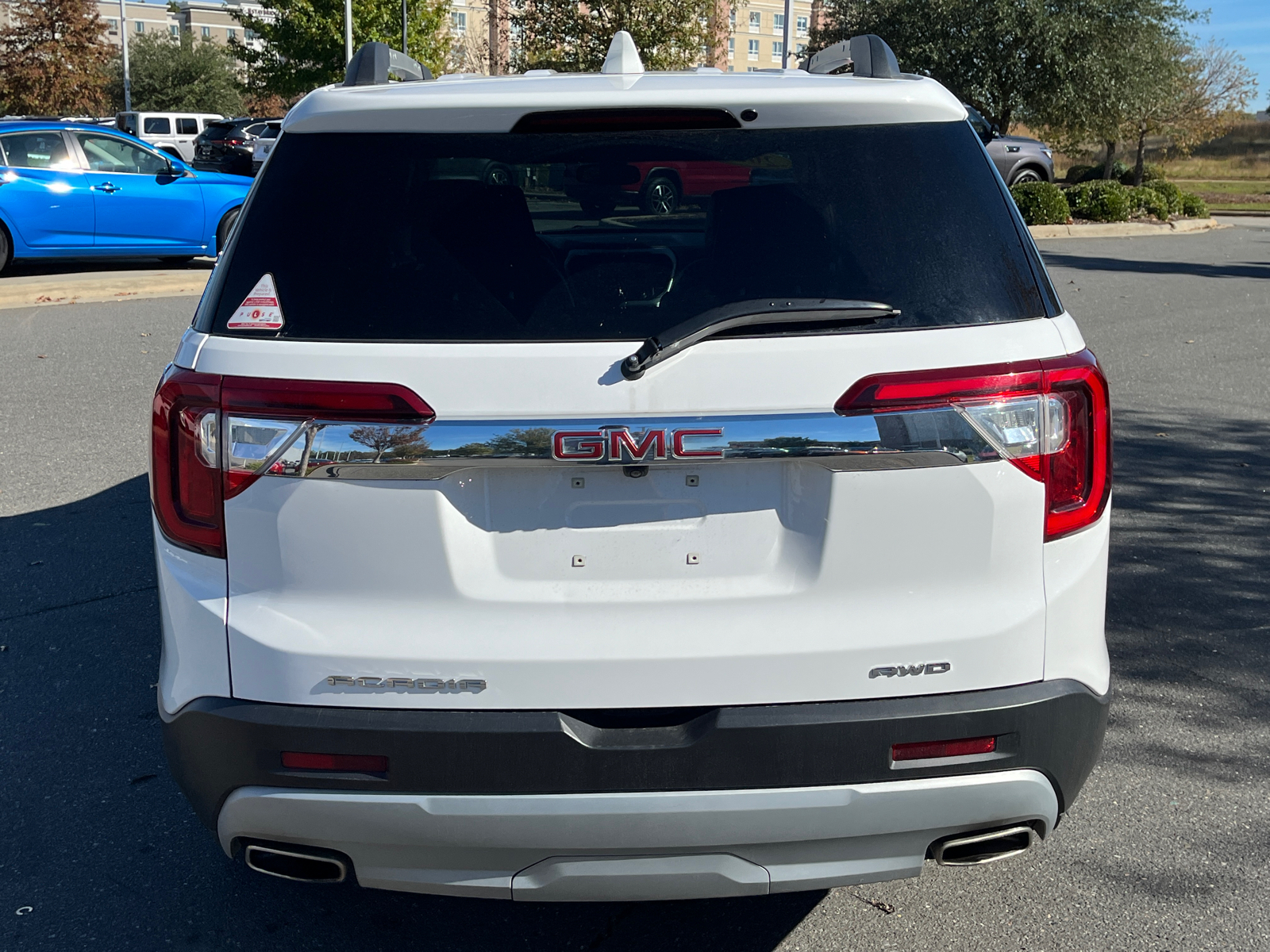 2023 GMC Acadia SLT 8