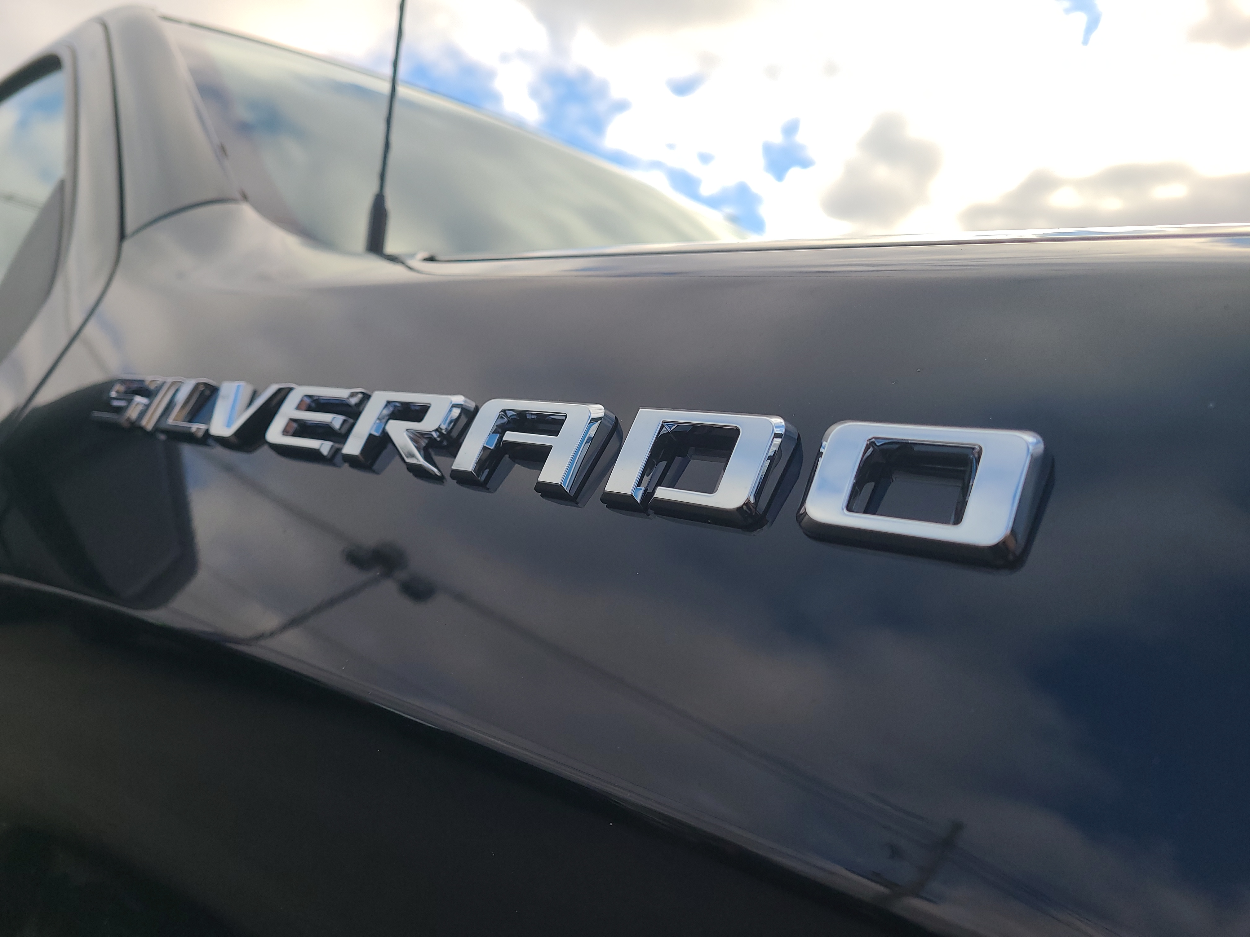2024 Chevrolet Silverado 1500 Custom 4WD Crew Cab 147 7