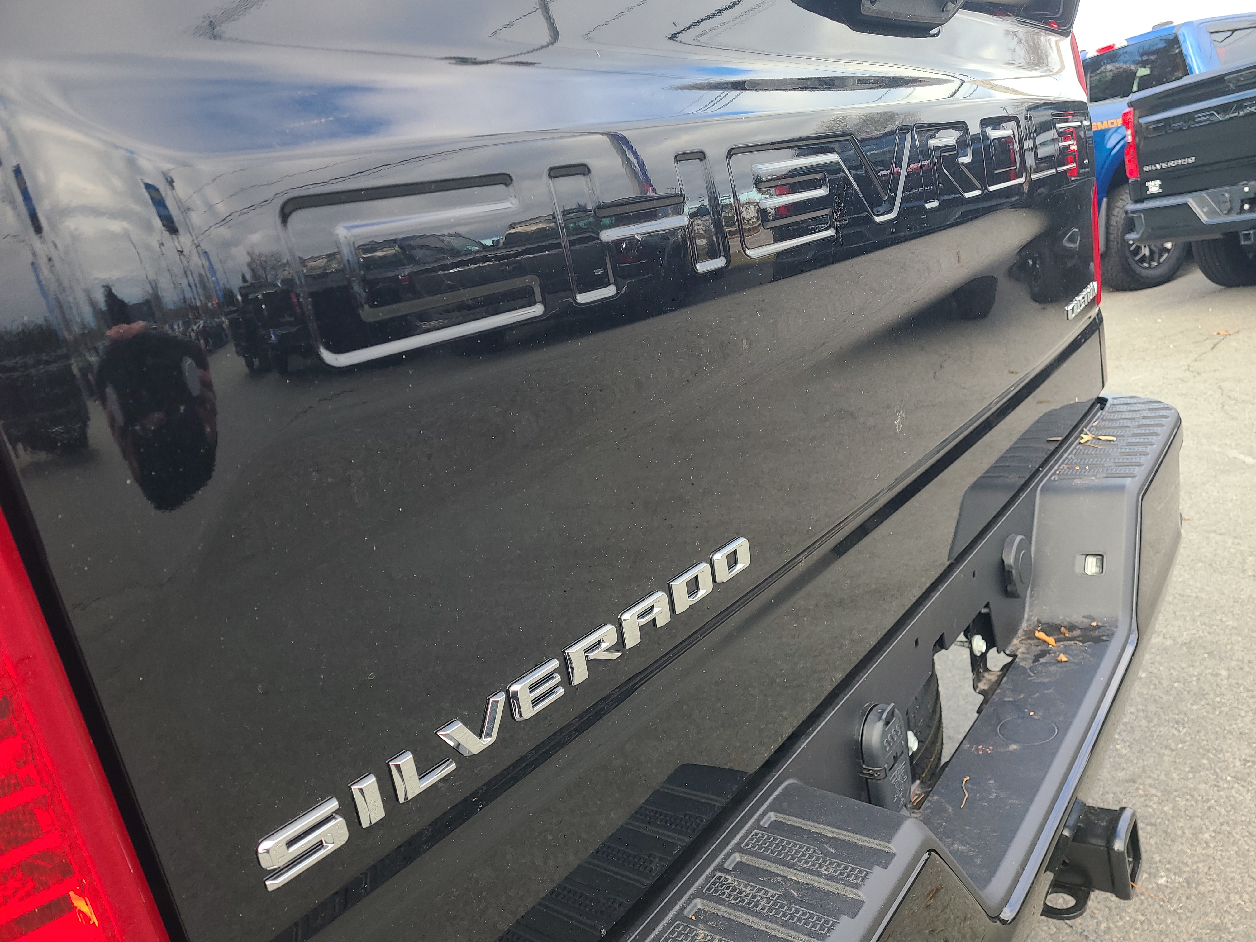 2024 Chevrolet Silverado 1500 Custom 4WD Crew Cab 147 13