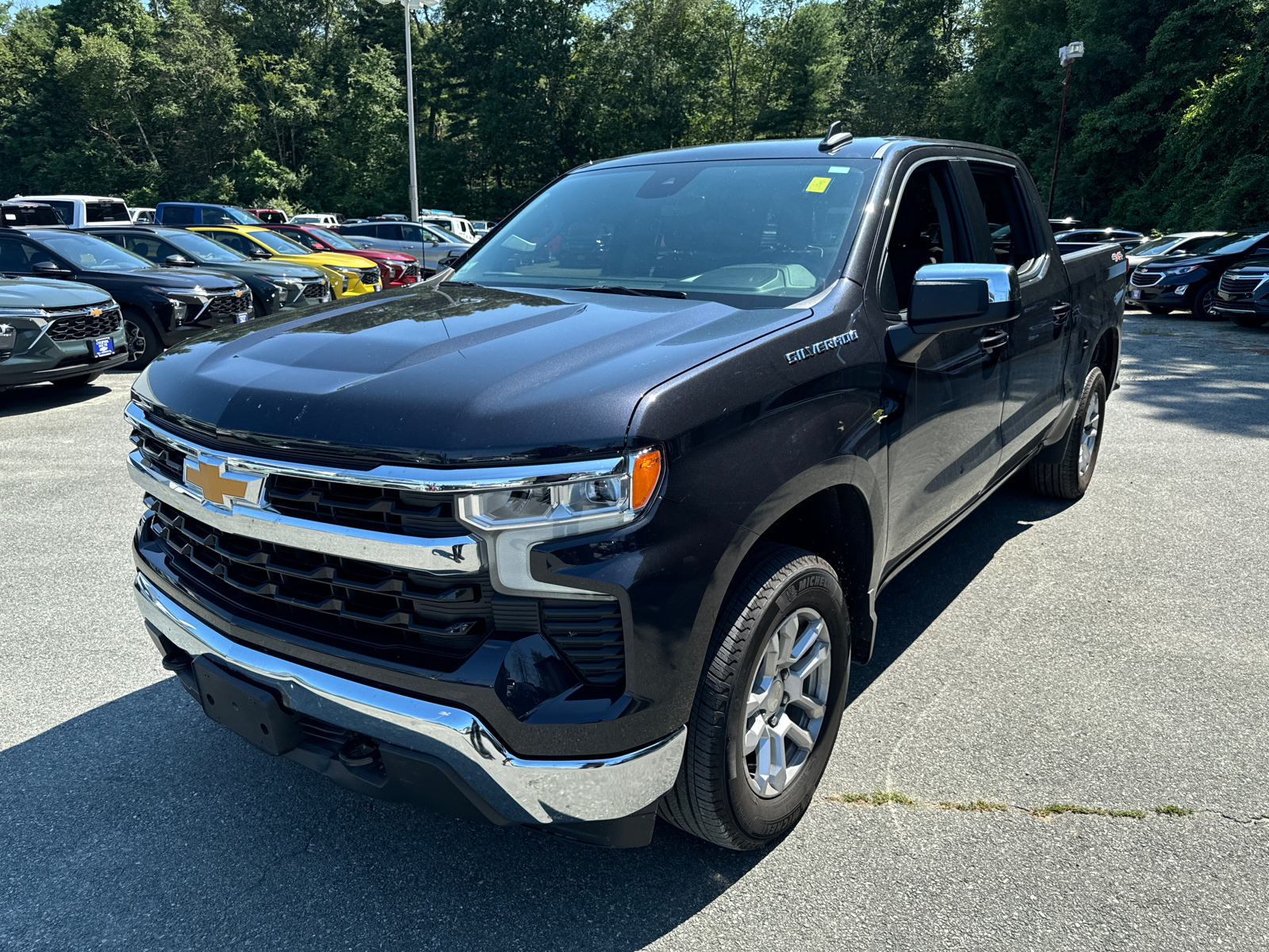 2022 Chevrolet Silverado 1500 LT 4WD Crew Cab 147 2