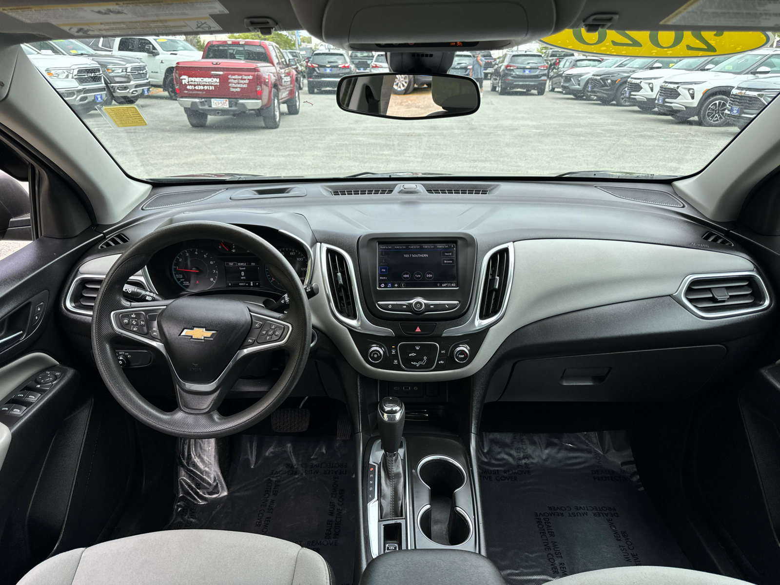2020 Chevrolet Equinox LS 33