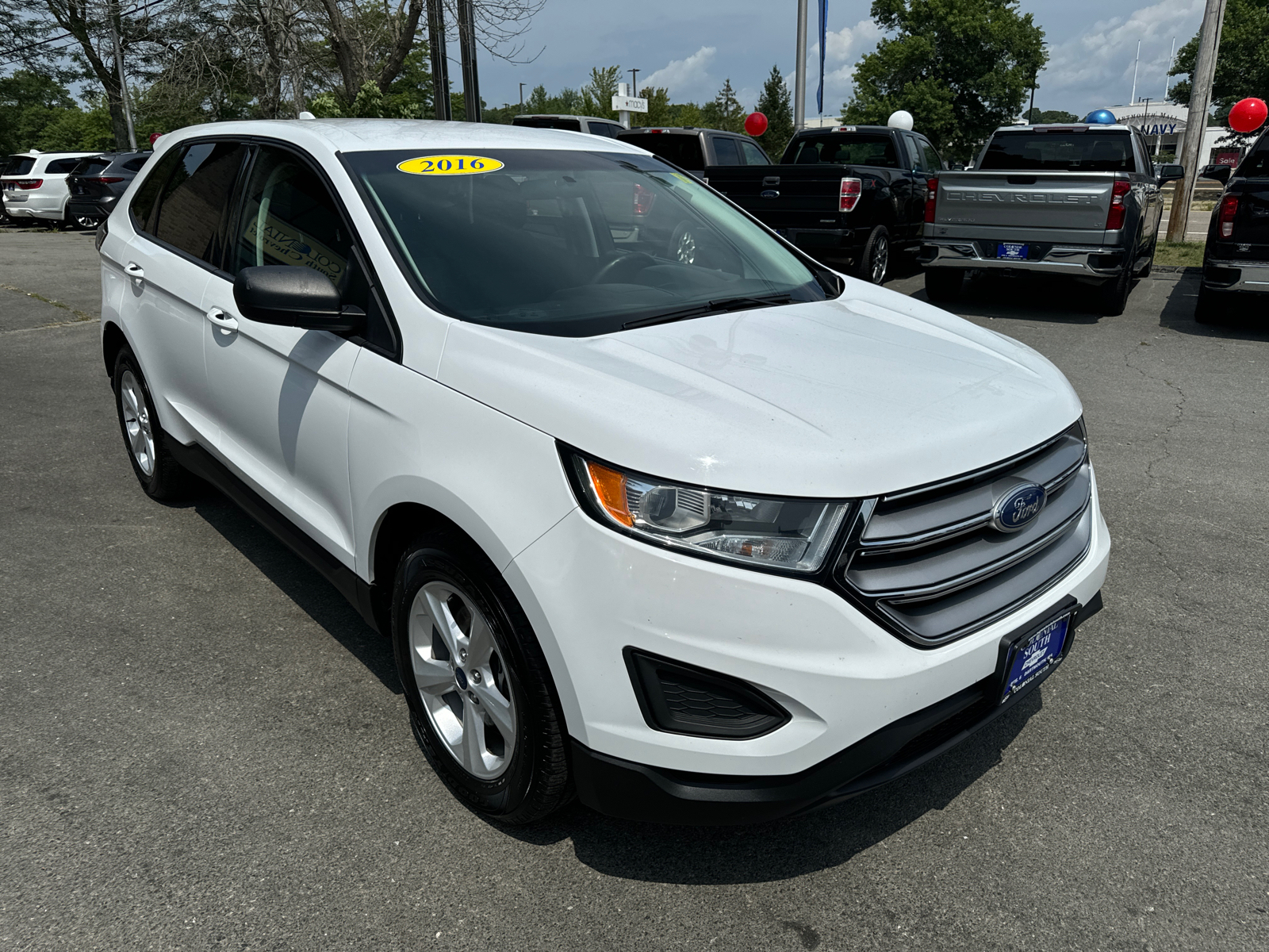 2016 Ford Edge SE 8