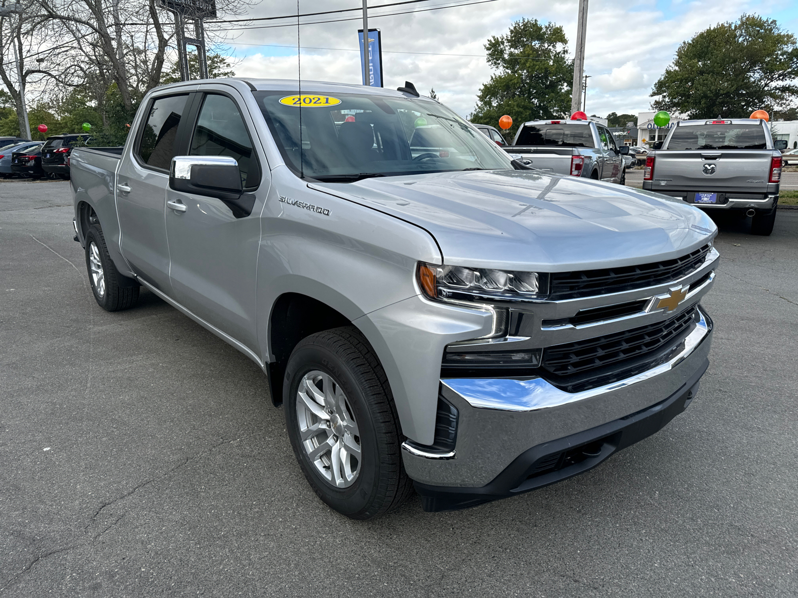 2021 Chevrolet Silverado 1500 LT 4WD Crew Cab 147 8