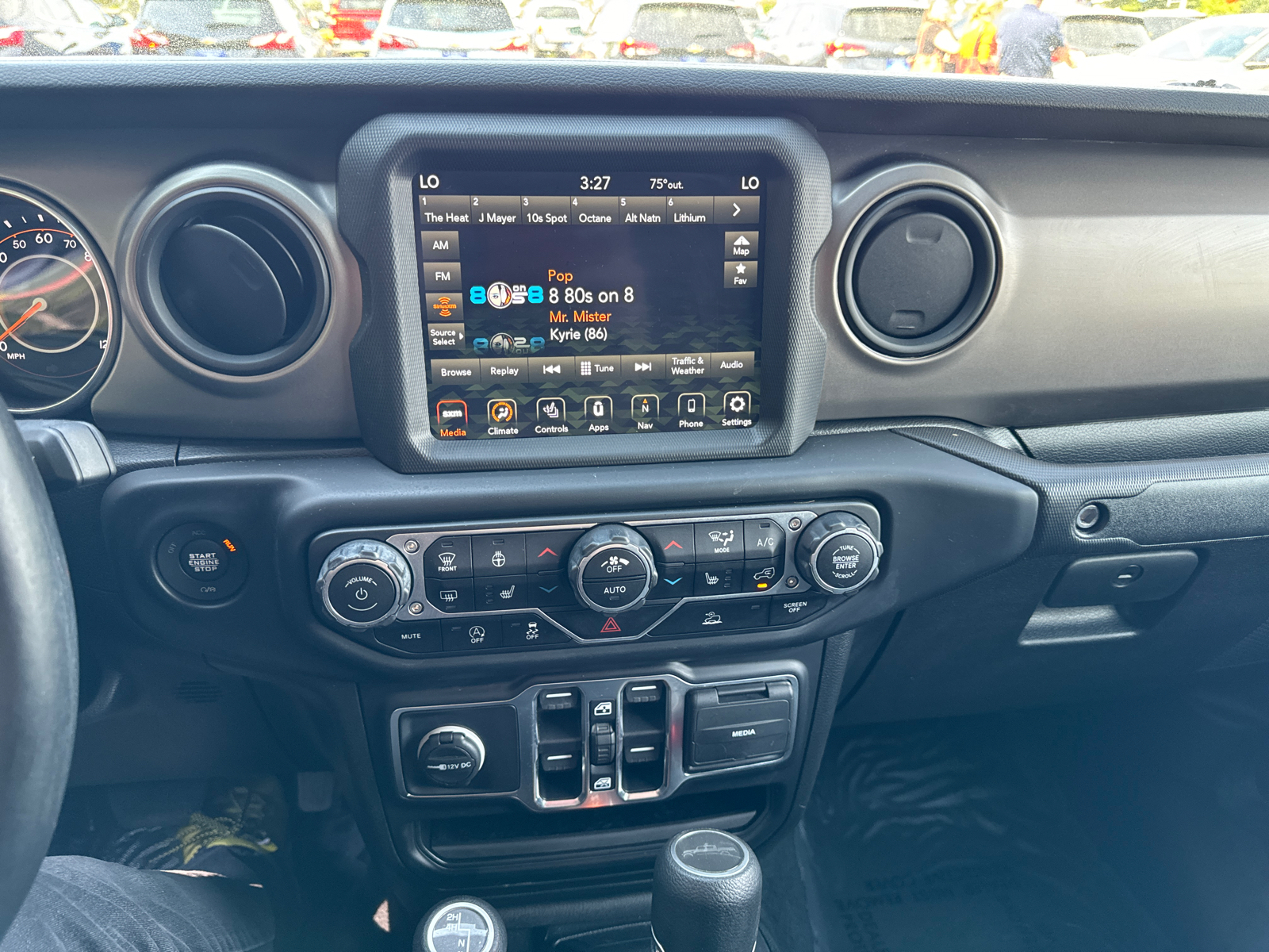 2021 Jeep Gladiator Sport S 4x4 25