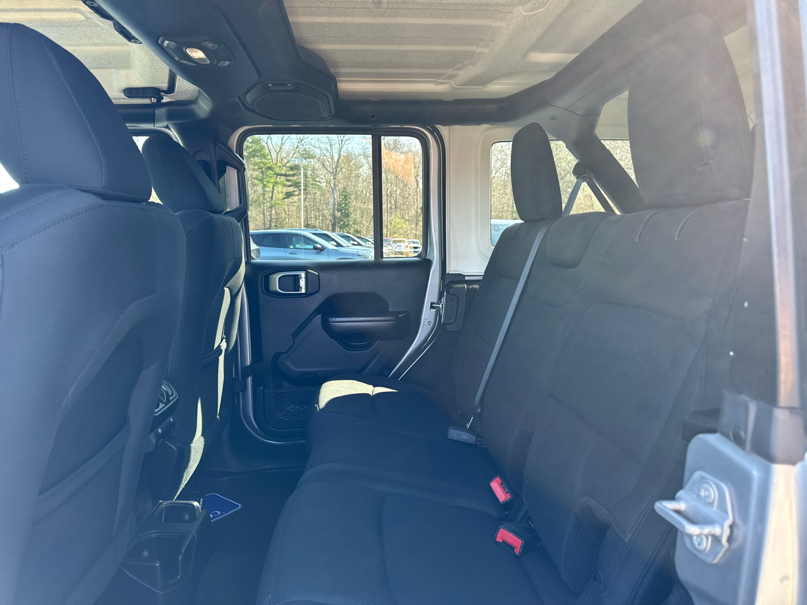 2018 Jeep Wrangler Unlimited Sport S 30