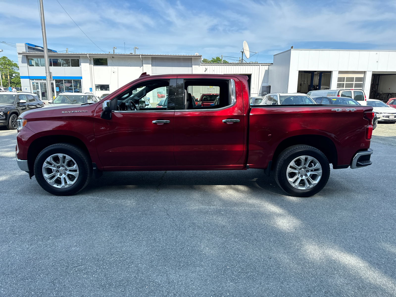 2023 Chevrolet Silverado 1500 LTZ 4WD Crew Cab 147 3