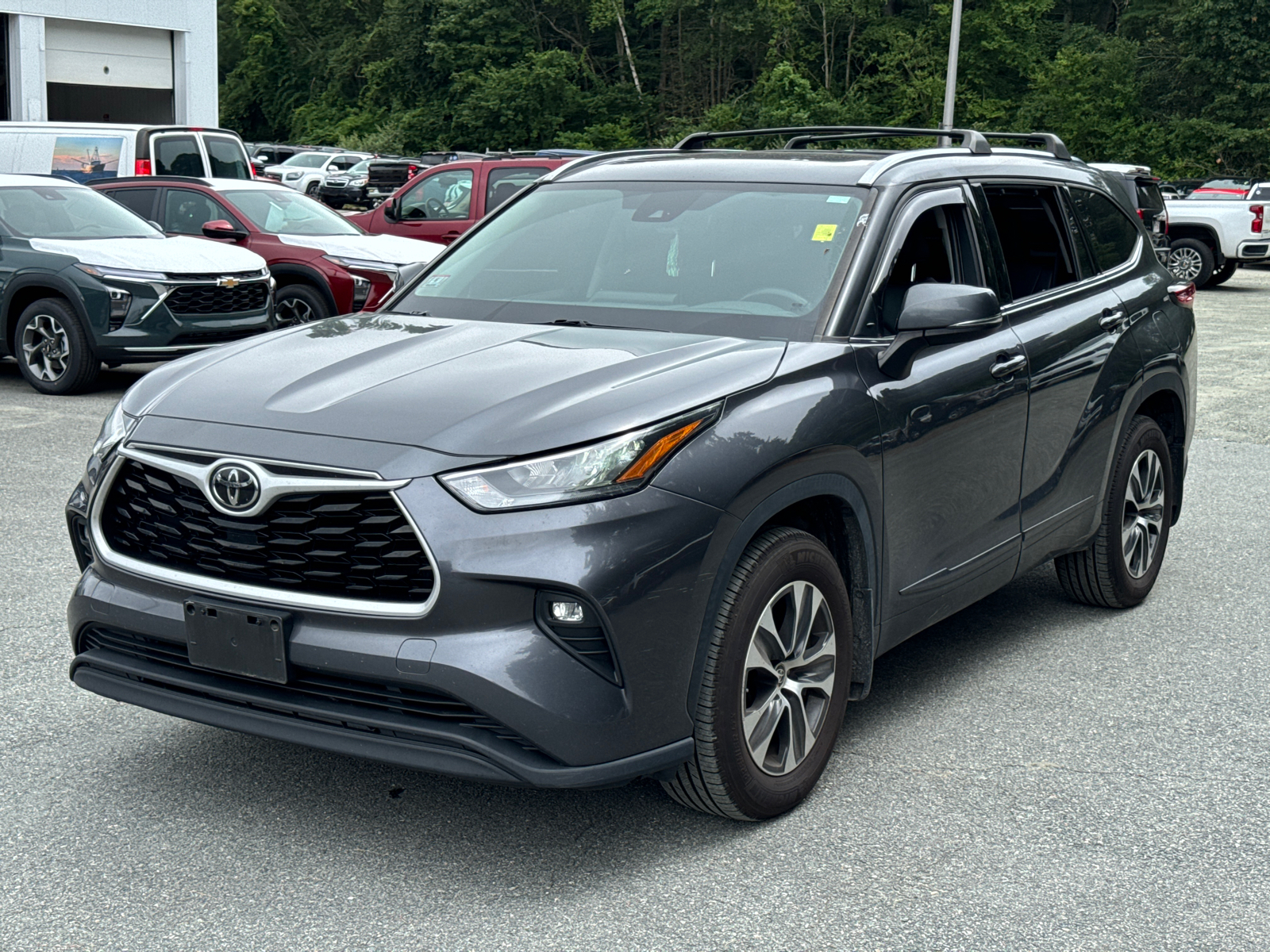 2020 Toyota Highlander XLE 1