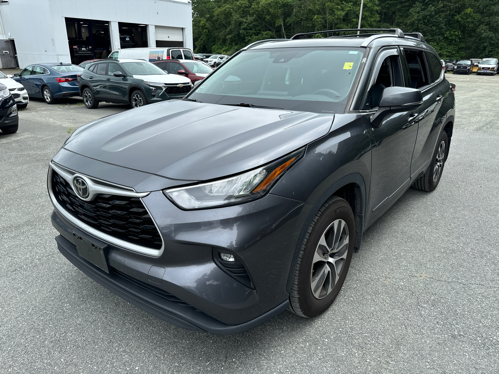 2020 Toyota Highlander XLE 2