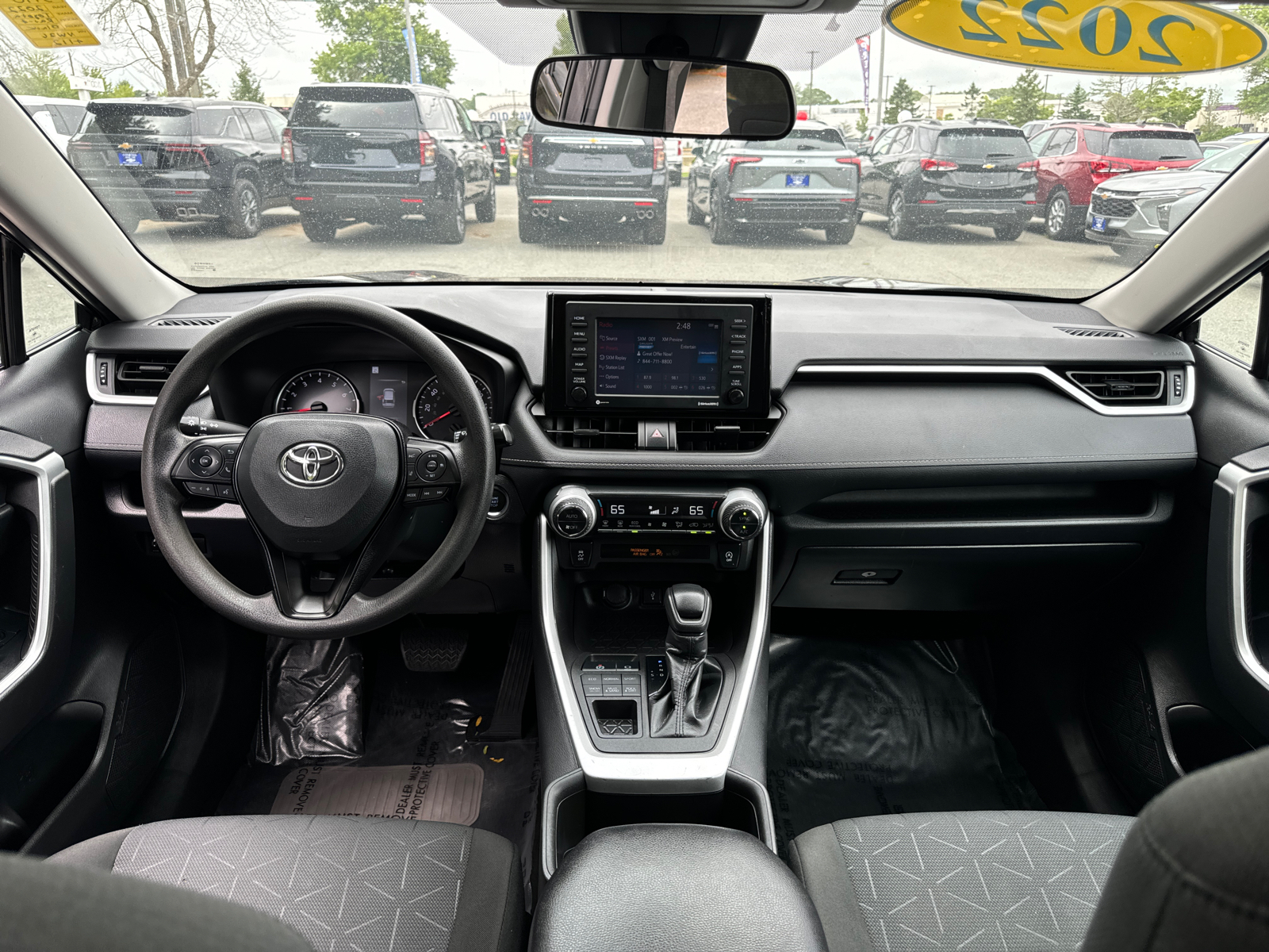 2022 Toyota RAV4 XLE 33