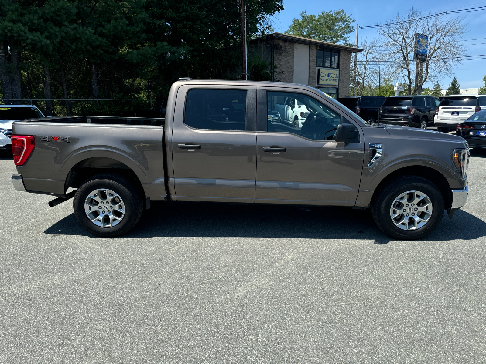 2023 Ford F-150 XLT 4WD SuperCrew 5.5 Box 7