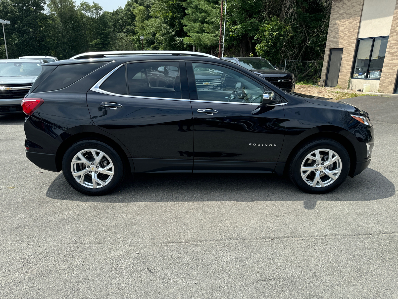 2020 Chevrolet Equinox Premier 7