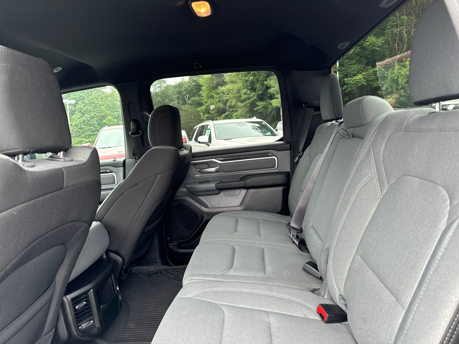 2022 Ram 1500 Big Horn 4x4 Crew Cab 57 Box 31