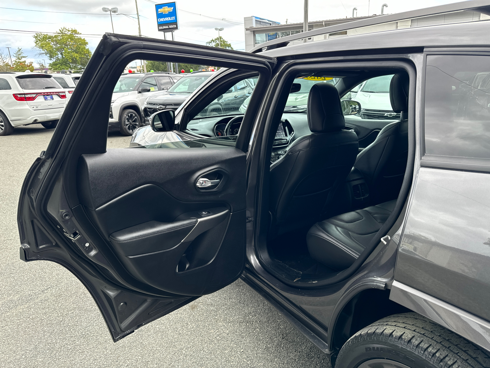 2020 Jeep Cherokee High Altitude 31