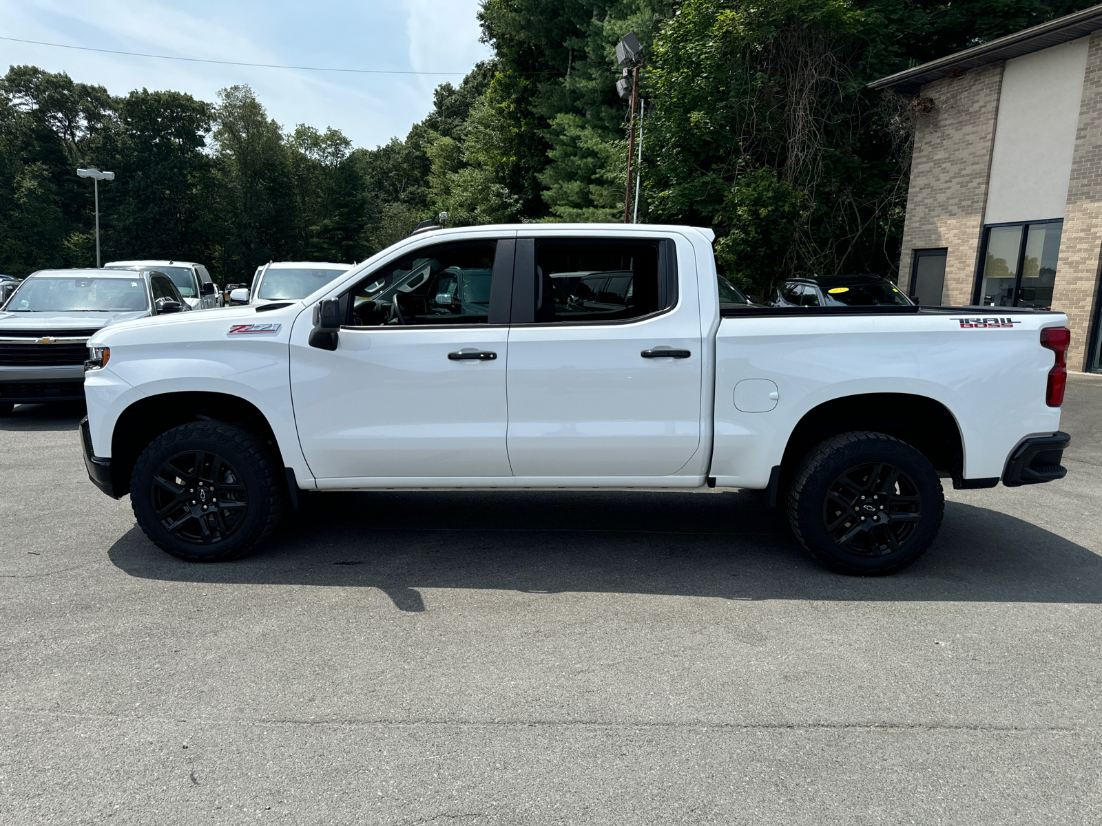 2021 Chevrolet Silverado 1500 LT Trail Boss 4WD Crew Cab 147 3