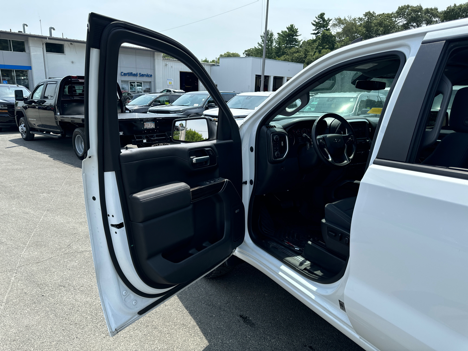 2021 Chevrolet Silverado 1500 LT Trail Boss 4WD Crew Cab 147 11