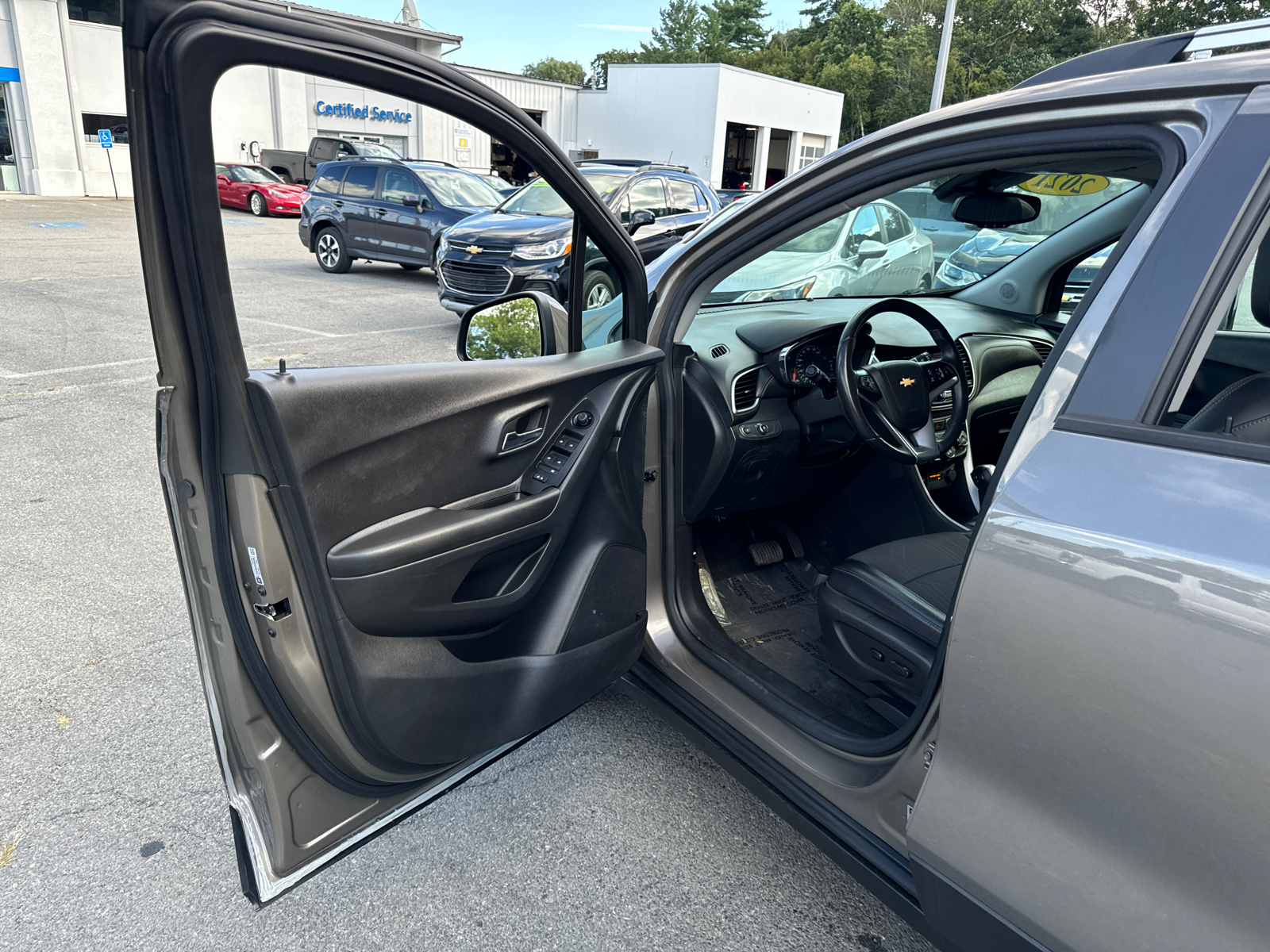 2021 Chevrolet Trax LT 11