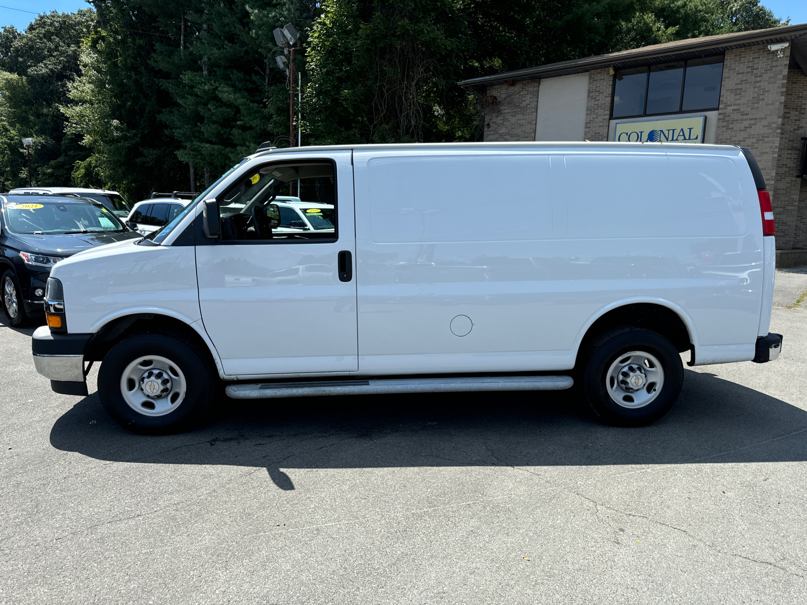 2022 Chevrolet Express 2500 3