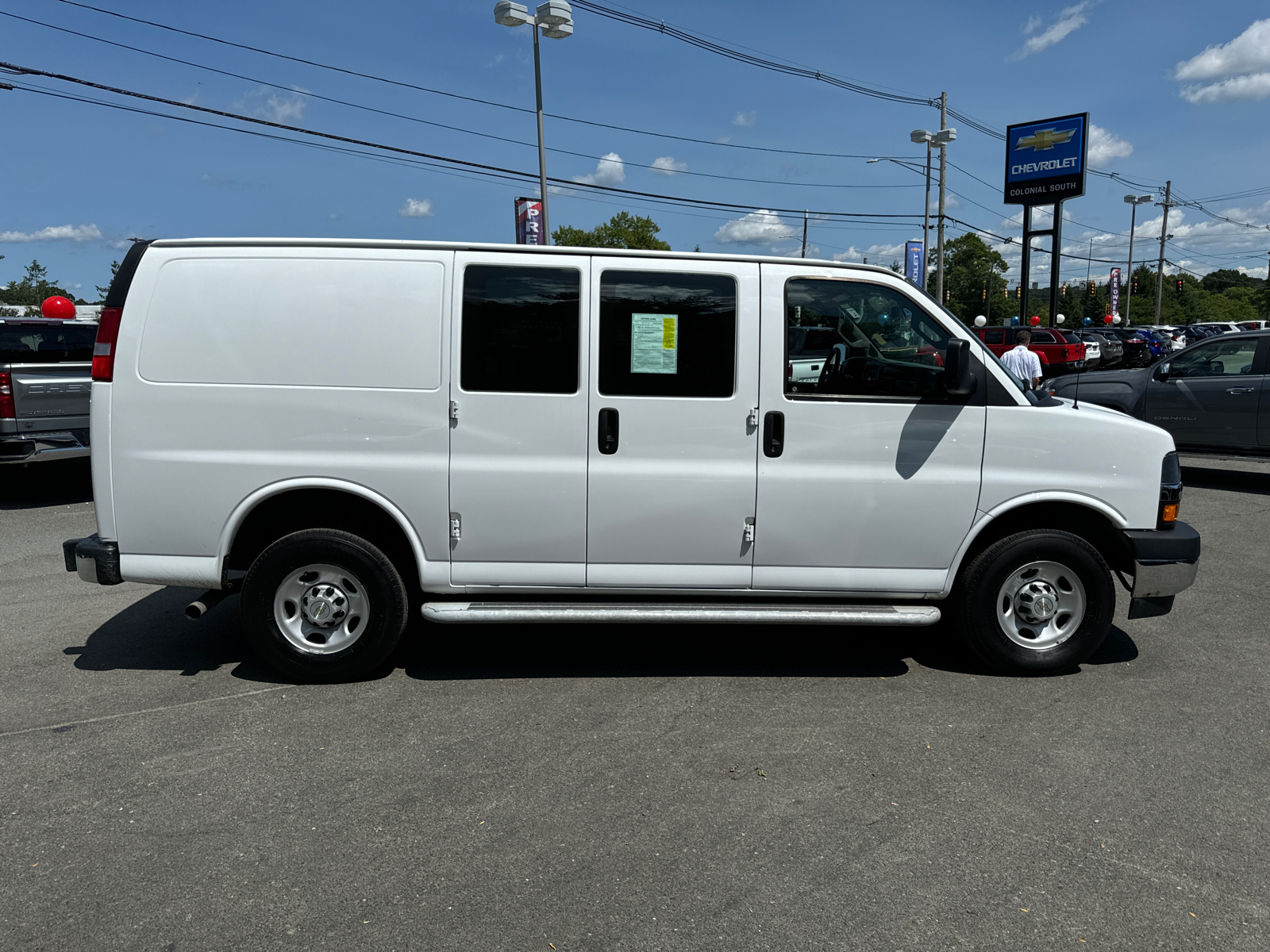 2022 Chevrolet Express 2500 7