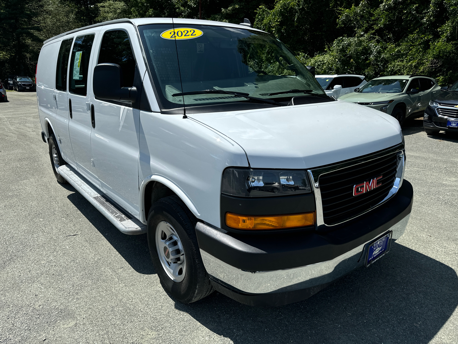 2022 GMC Savana 2500 8