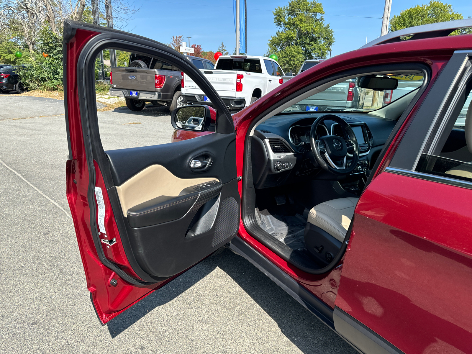 2016 Jeep Cherokee Limited 11