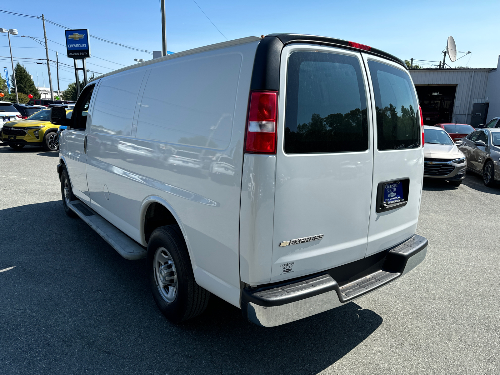 2021 Chevrolet Express  4