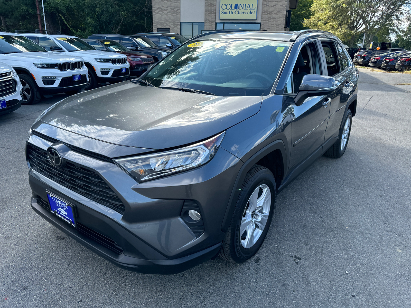 2021 Toyota RAV4 XLE 2