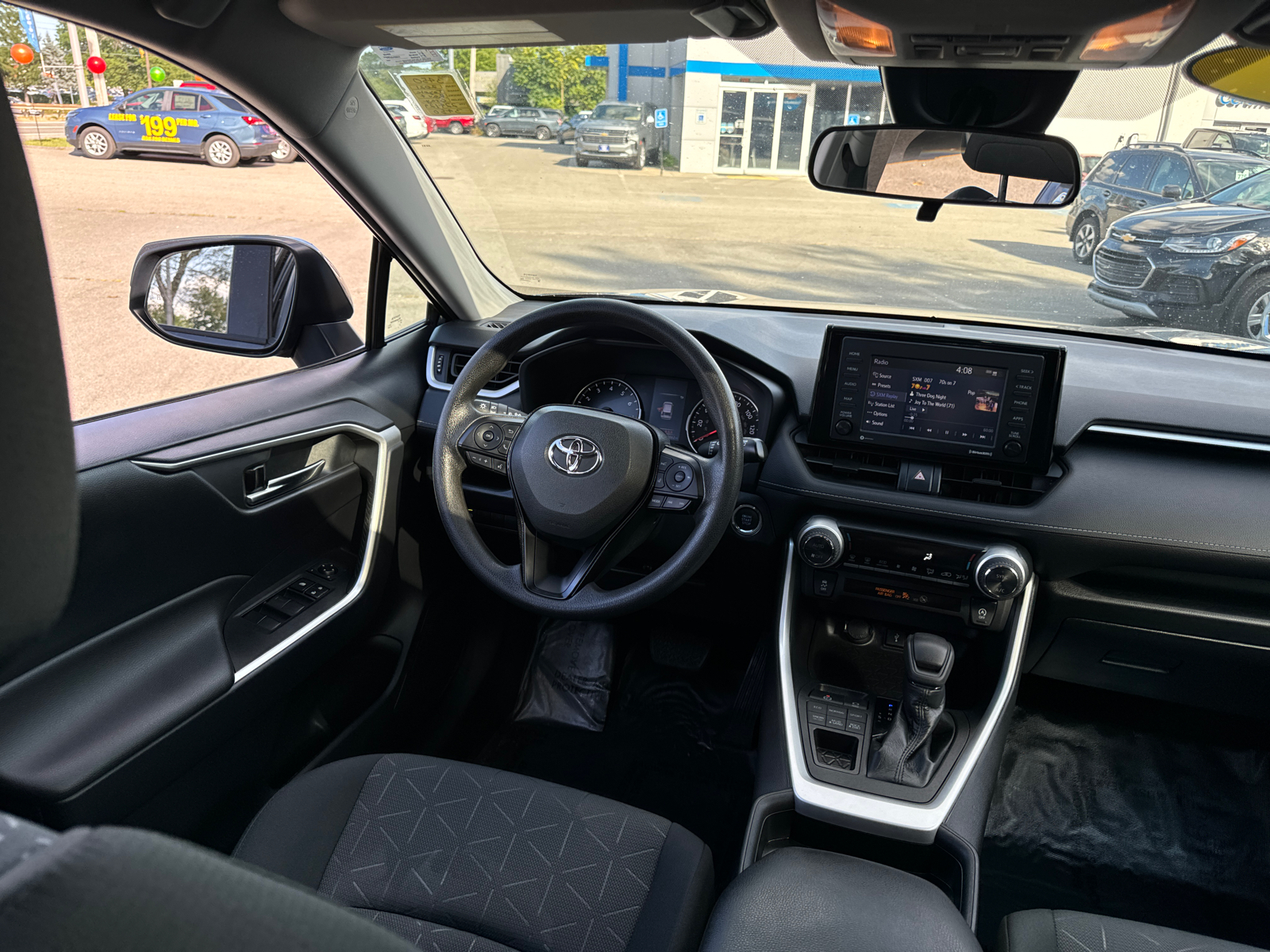 2021 Toyota RAV4 XLE 35