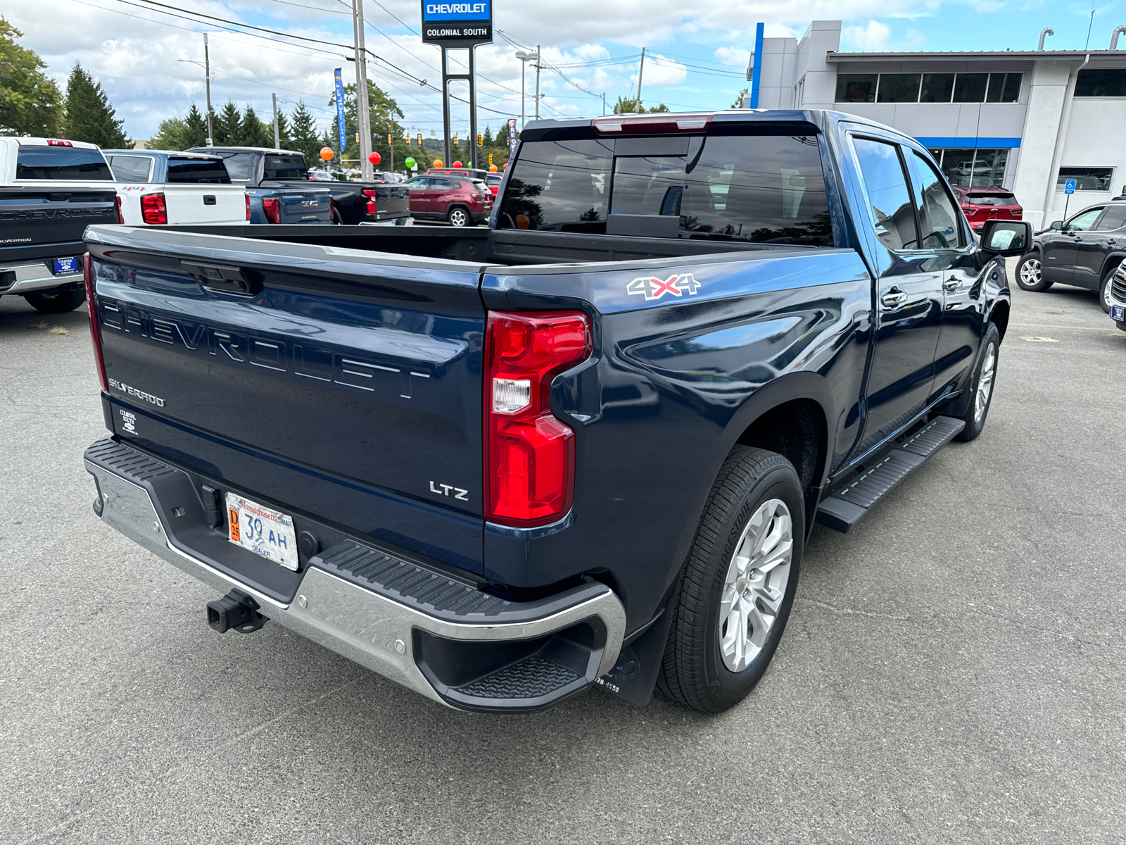 2022 Chevrolet Silverado 1500 LTZ 4WD Crew Cab 147 6