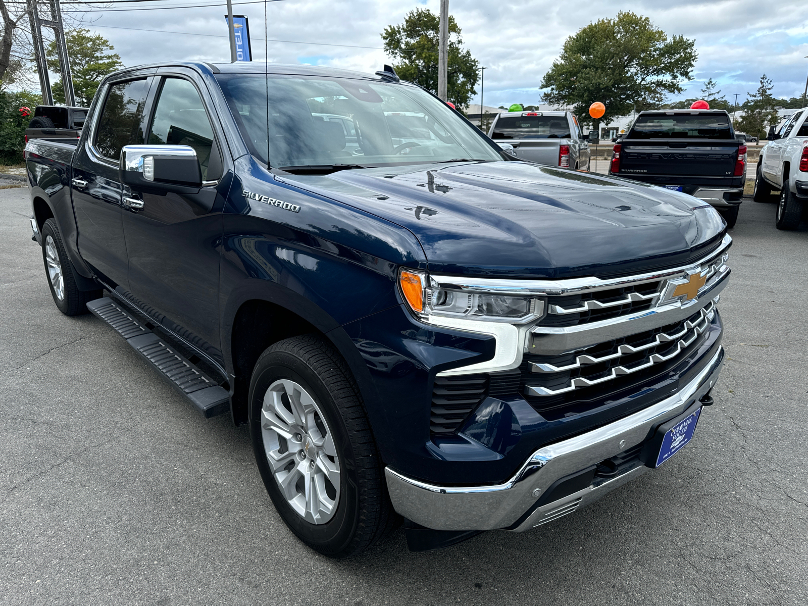 2022 Chevrolet Silverado 1500 LTZ 4WD Crew Cab 147 8