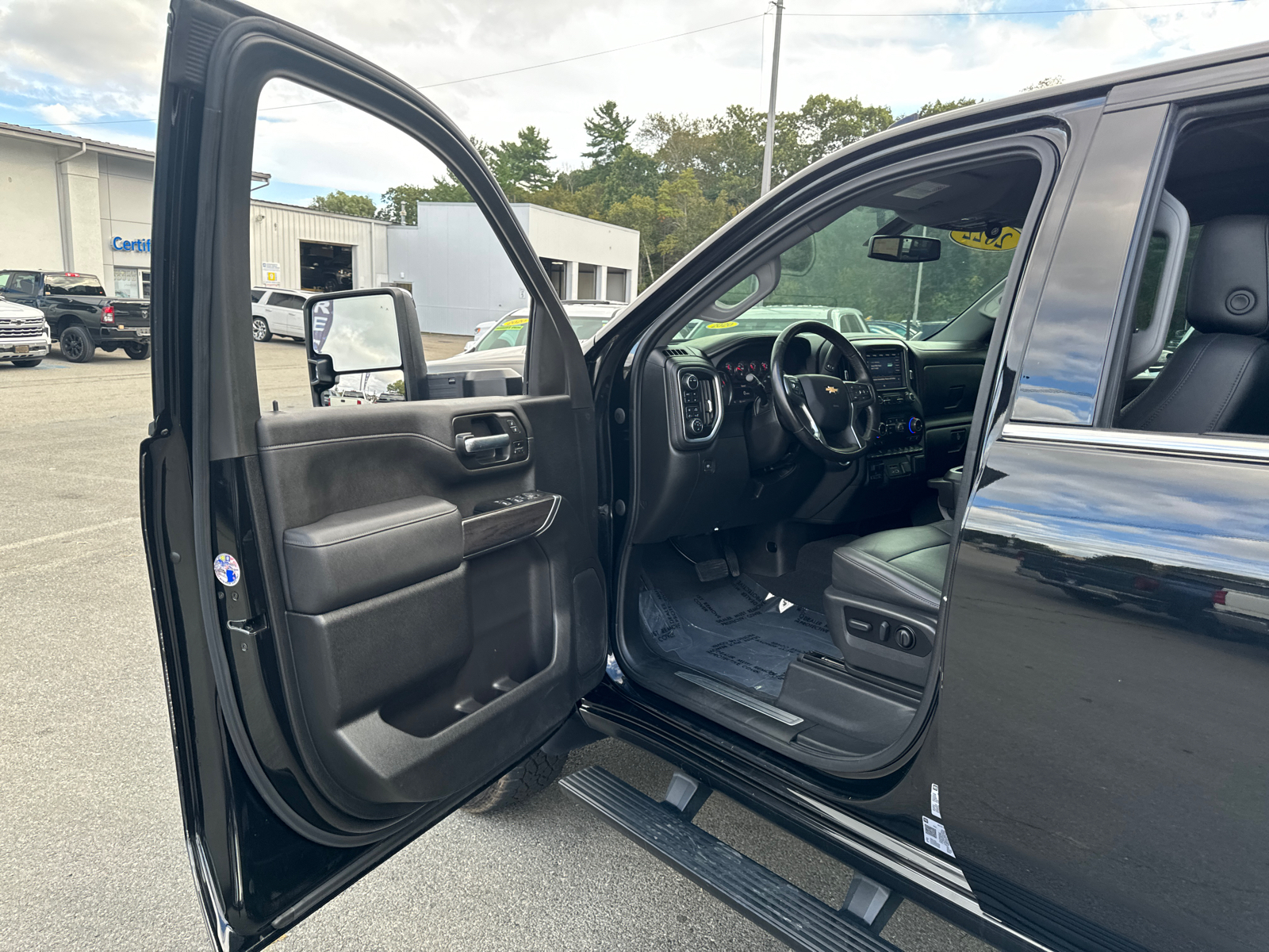 2022 Chevrolet Silverado 2500HD LTZ 4WD Crew Cab 159 11