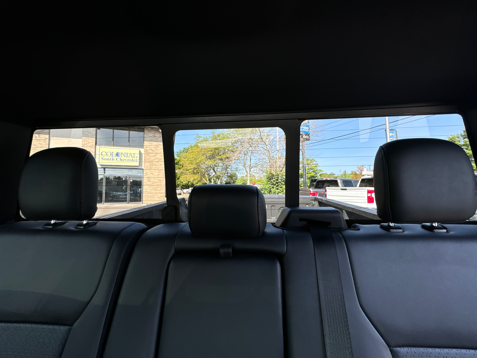 2022 Ford F-150 LARIAT 4WD SuperCrew 5.5 Box 34