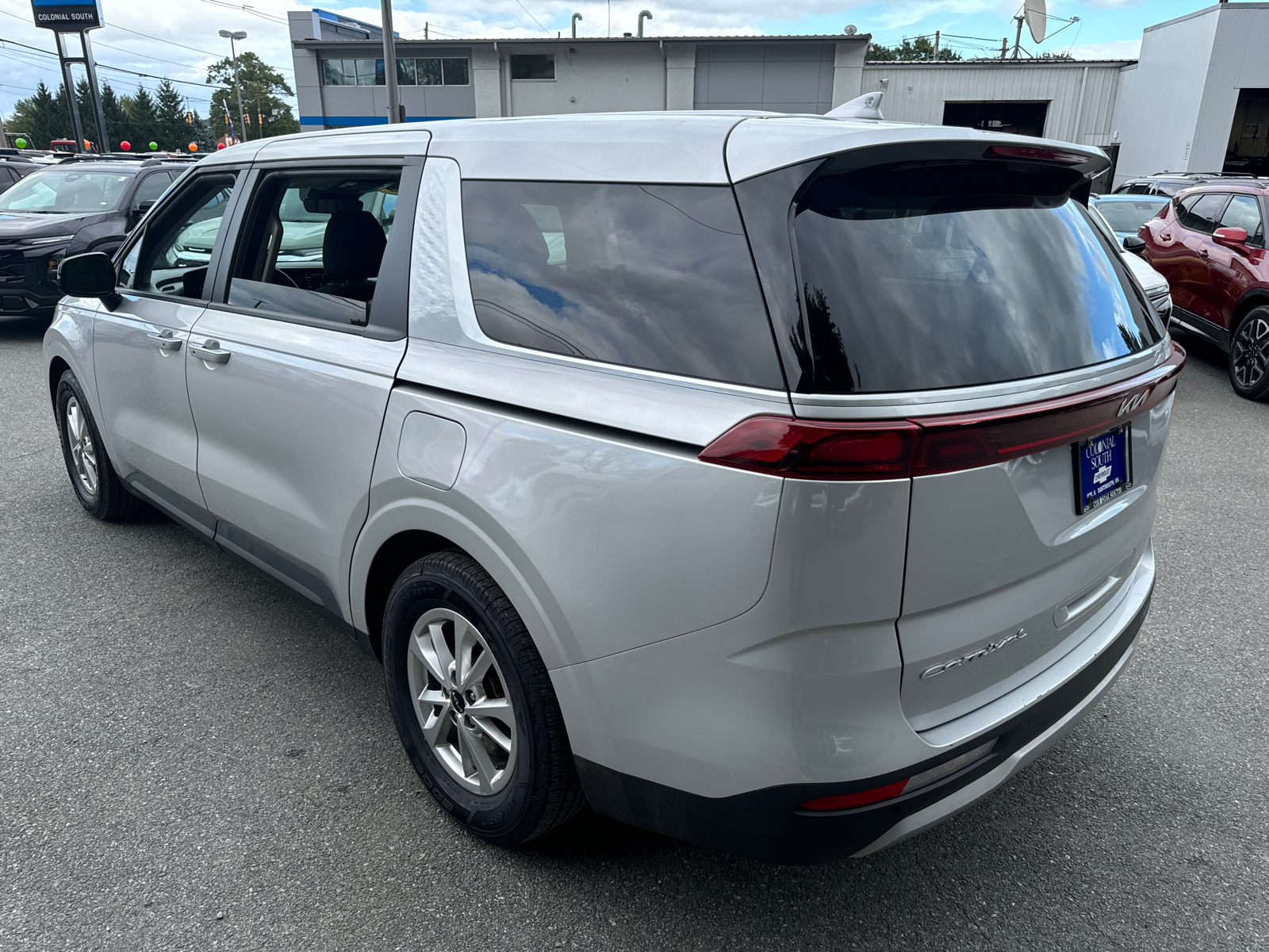 2022 Kia Carnival LX 4