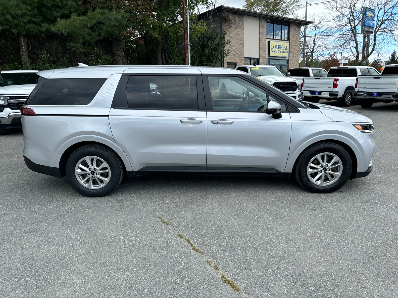 2022 Kia Carnival LX 7